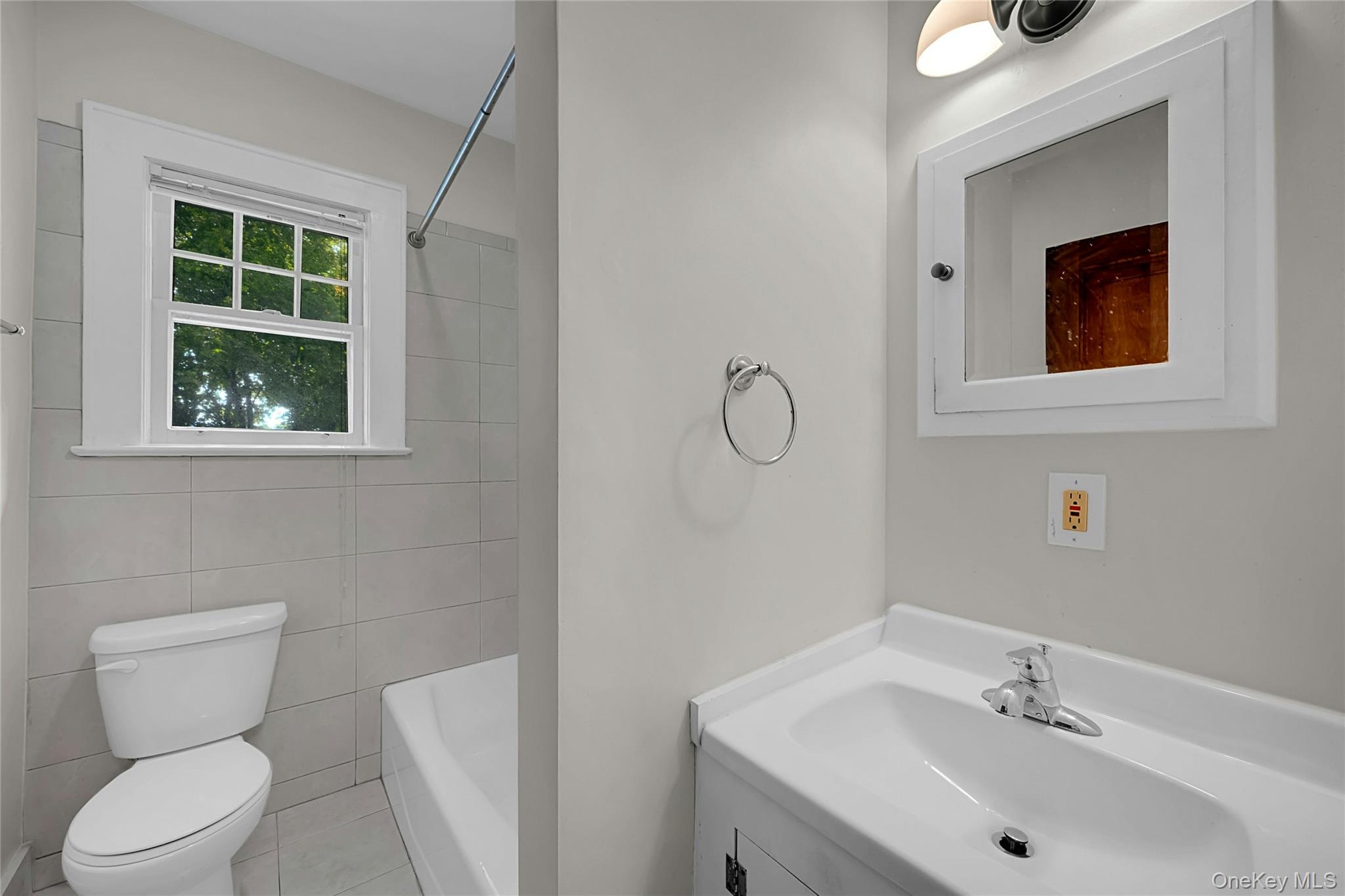 7 Holland Avenue – For Sale photo 22