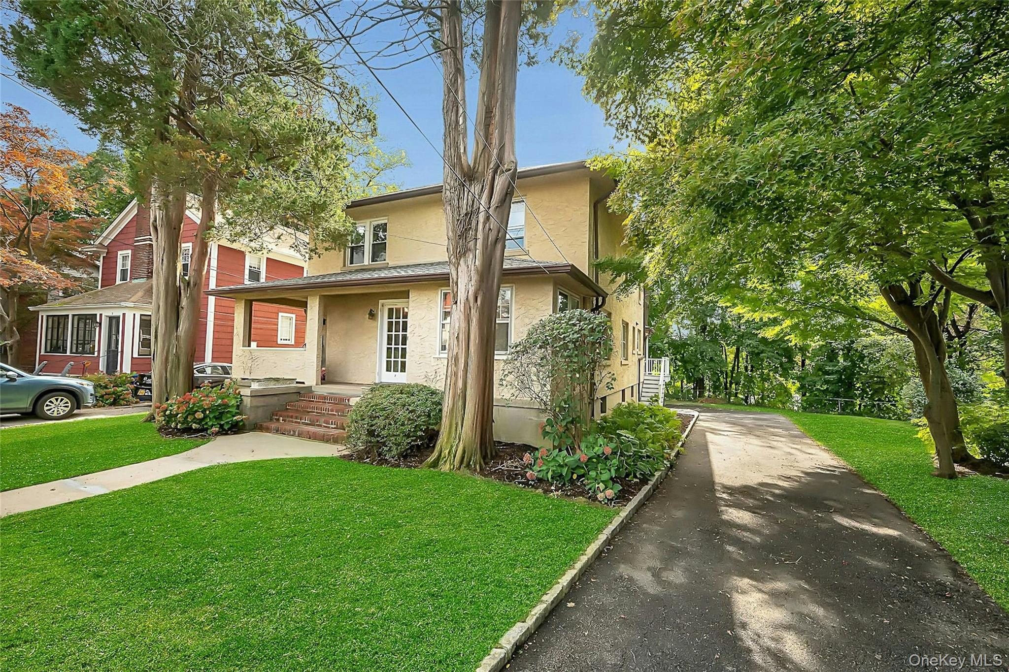 7 Holland Avenue – For Sale photo 2
