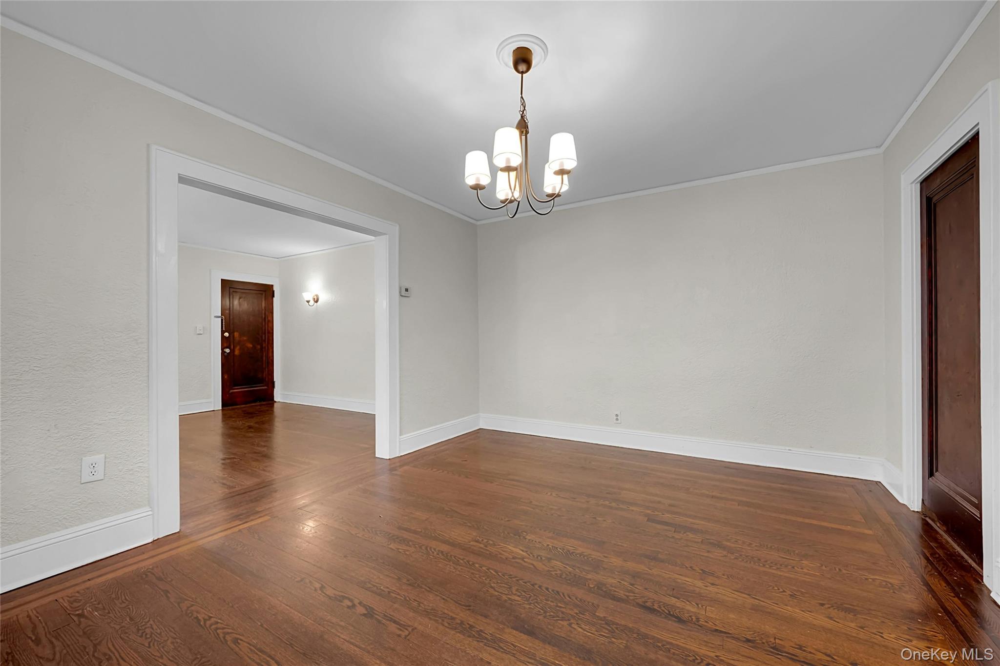 7 Holland Avenue – For Sale photo 10