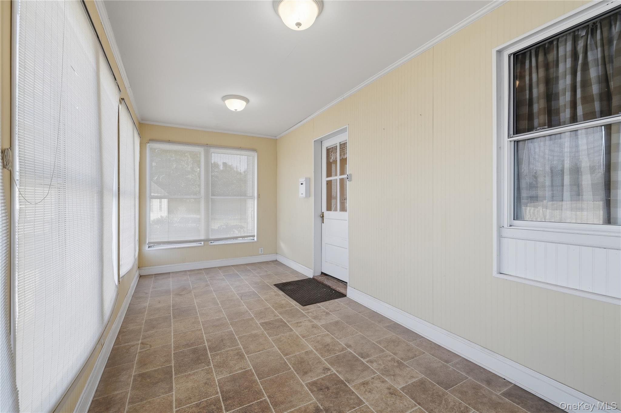 170 Old East Neck Road – For Rent photo 4