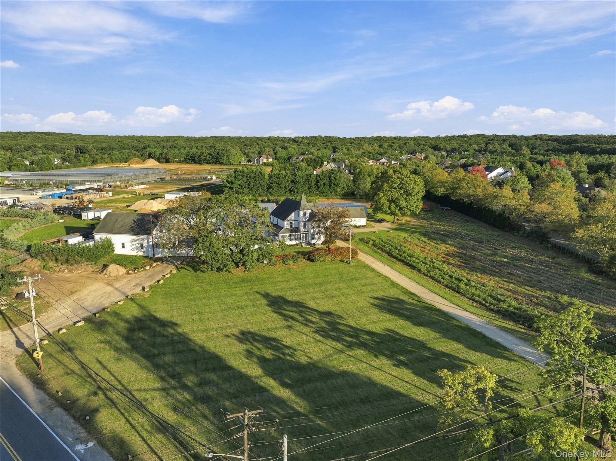 170 Old East Neck Road – For Rent