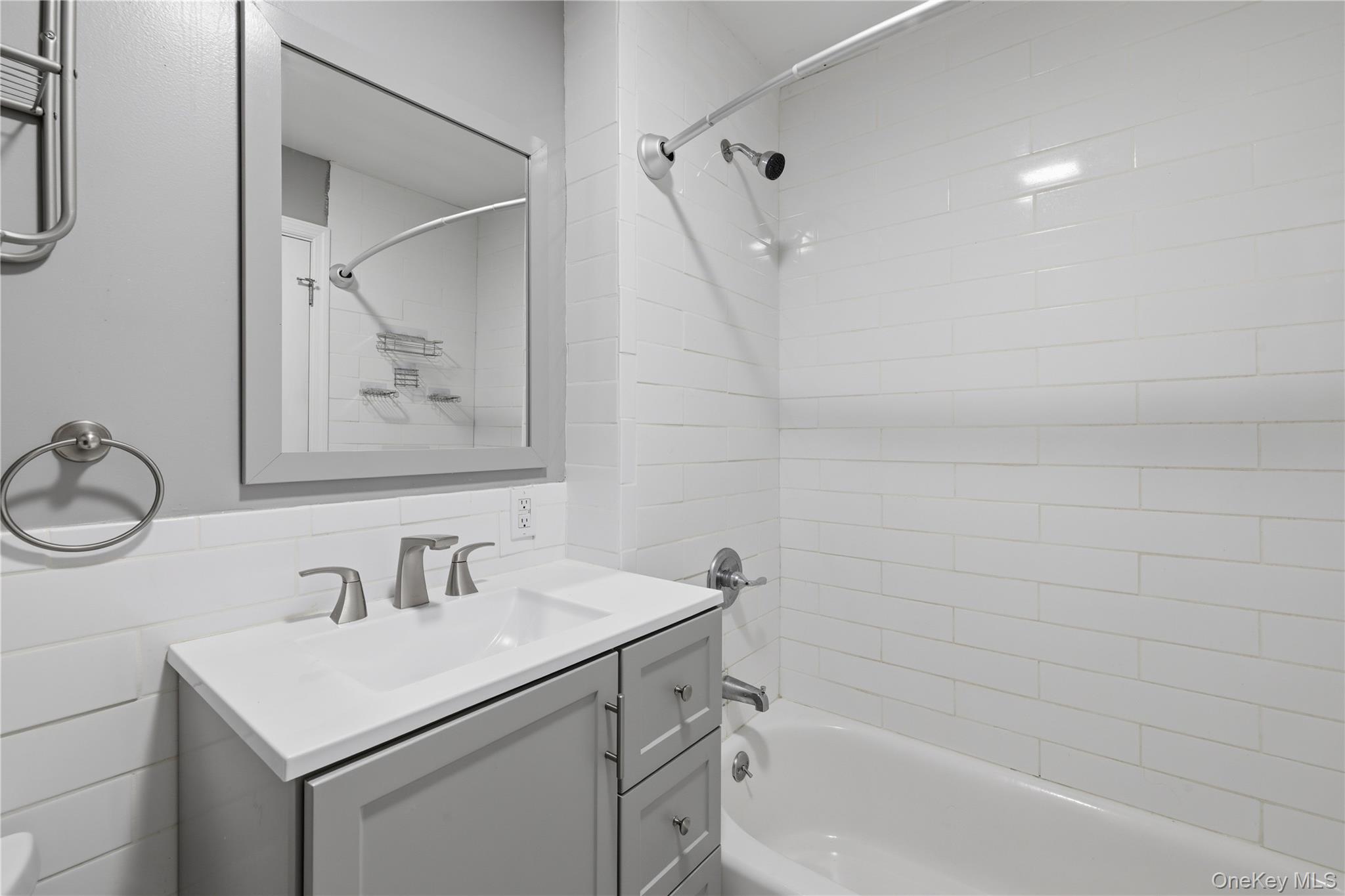 170 Old East Neck Road – For Rent photo 20