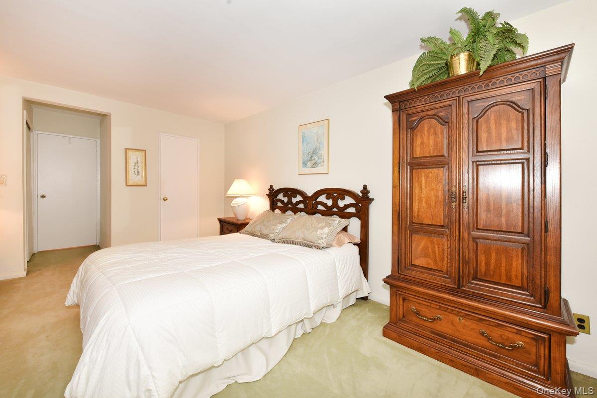 6 Birchwood Court, Unit 3F photo 11