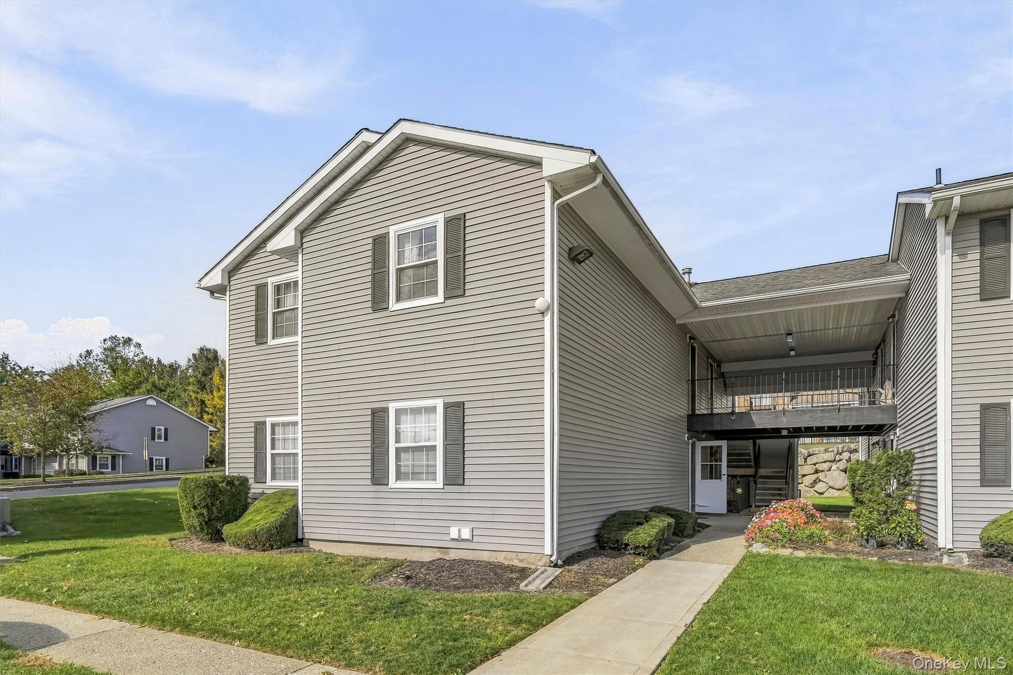 100 Hillside Drive, Unit B10 photo 5