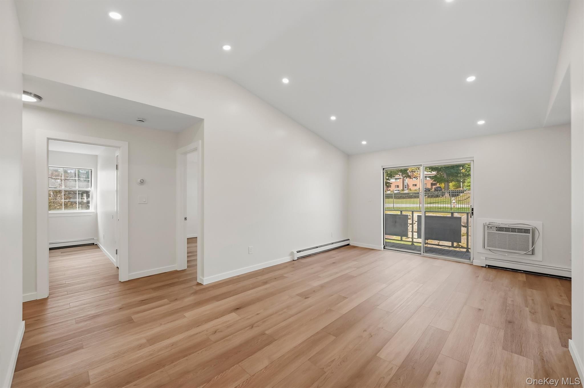 100 Hillside Drive, Unit B10 photo 20