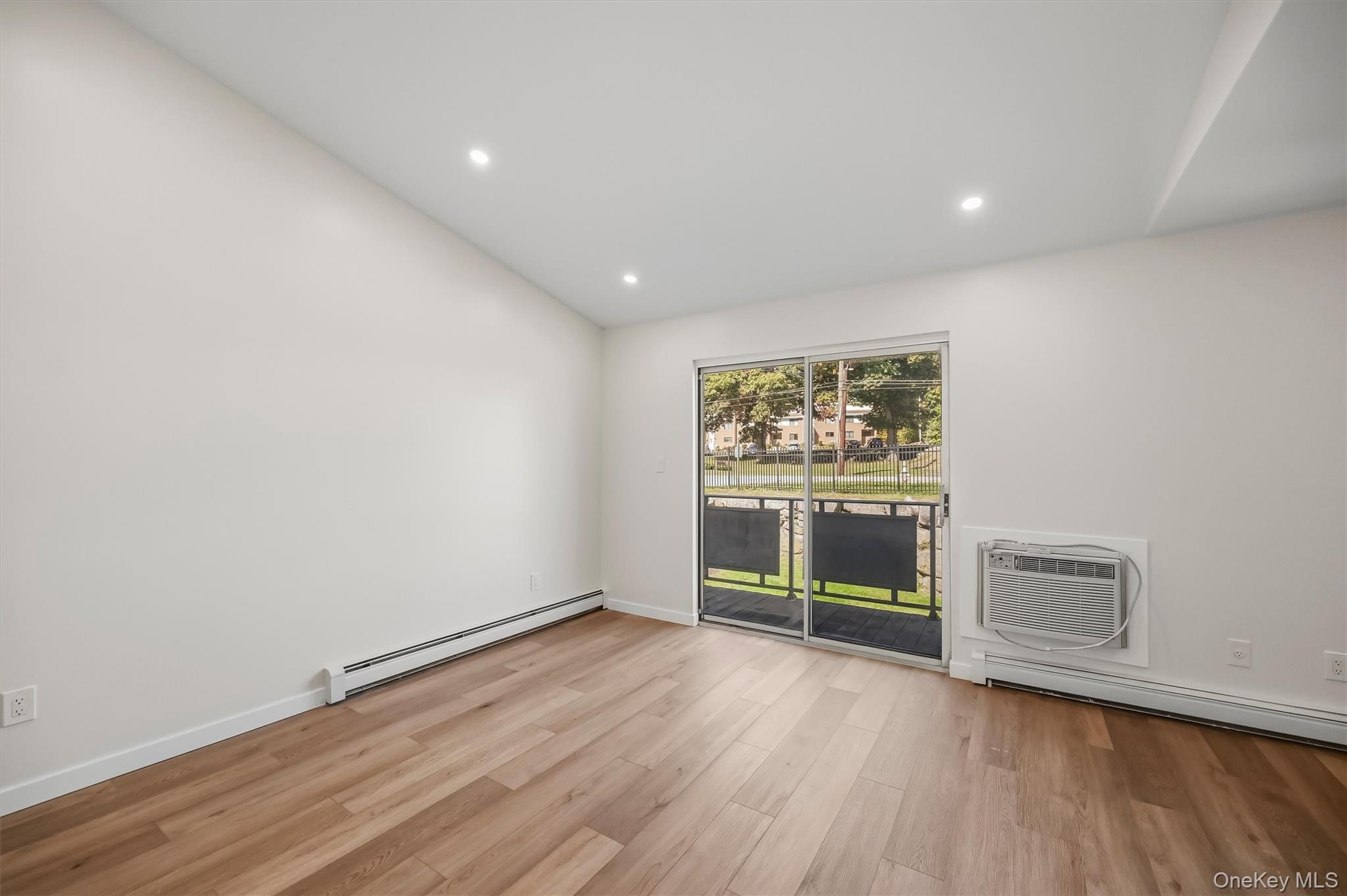 100 Hillside Drive, Unit B10 photo 21