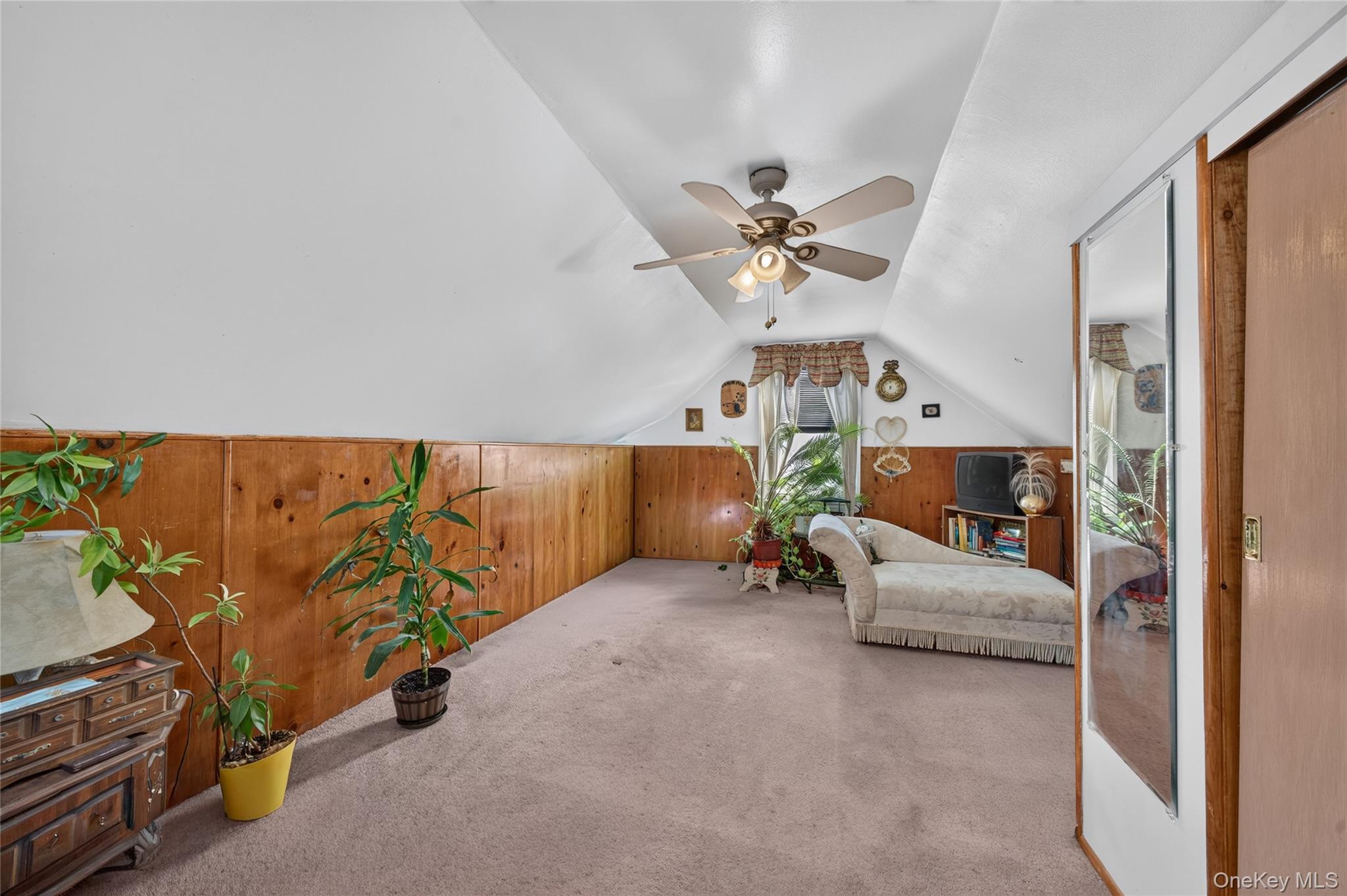 31 Circle Drive W – For Sale photo 14
