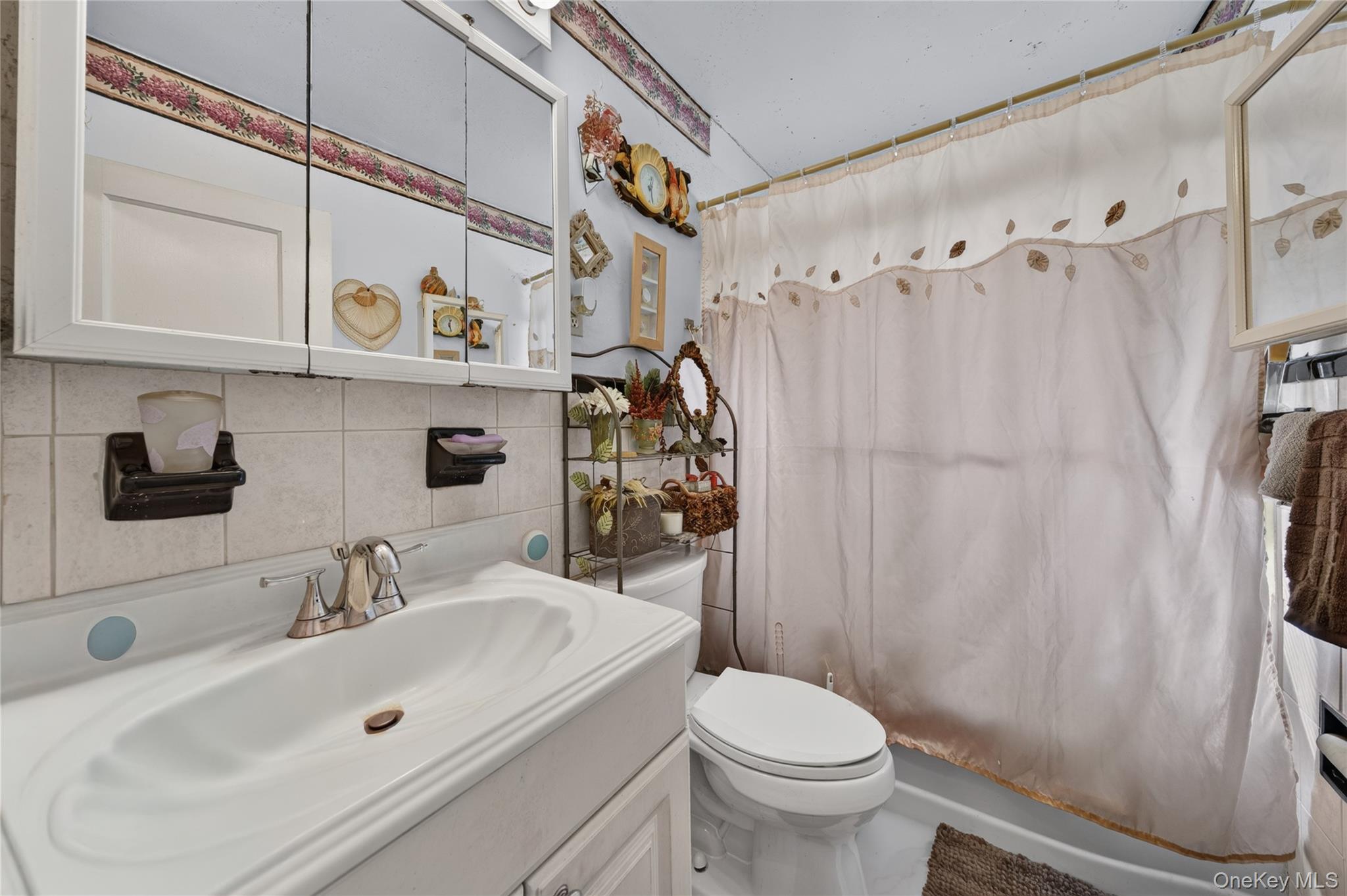 31 Circle Drive W – For Sale photo 11