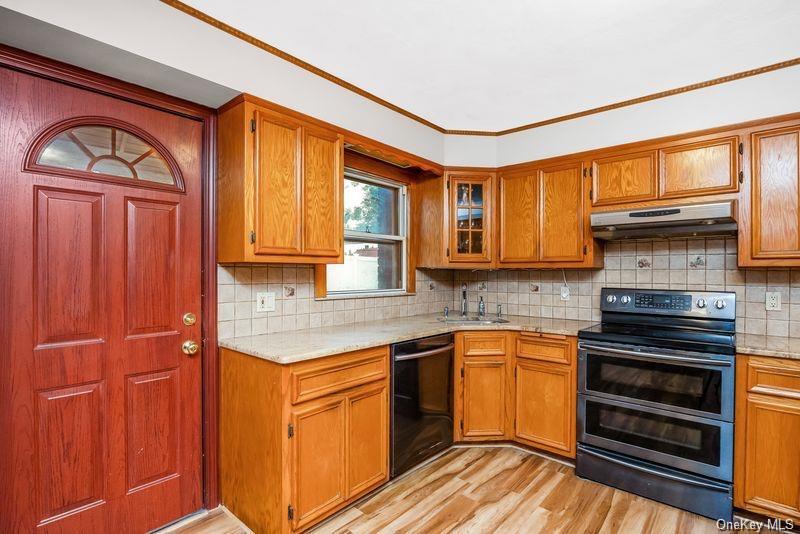 89 Catherine Avenue – For Sale photo 2