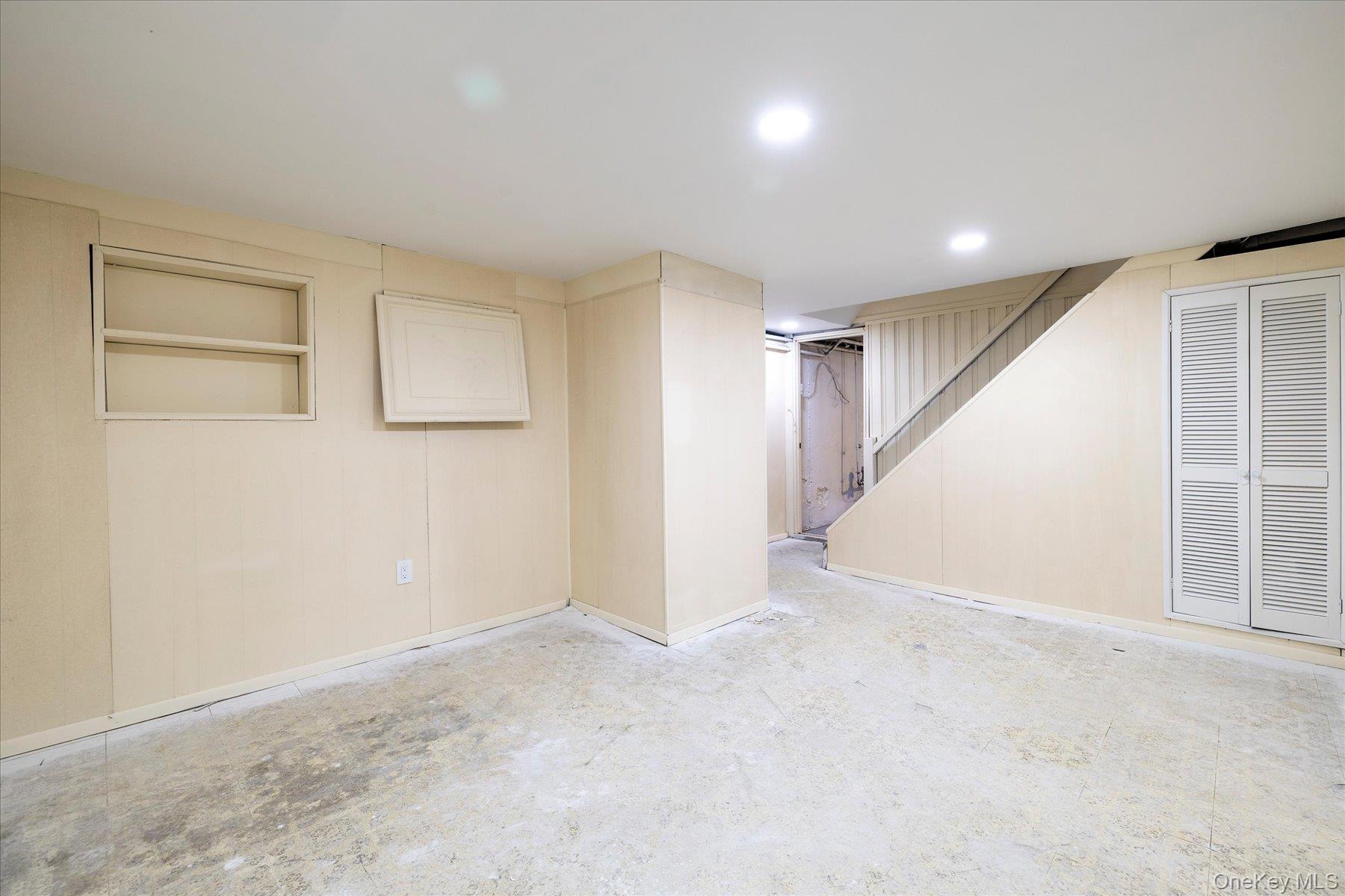 413 Greengrove Avenue – For Sale photo 23
