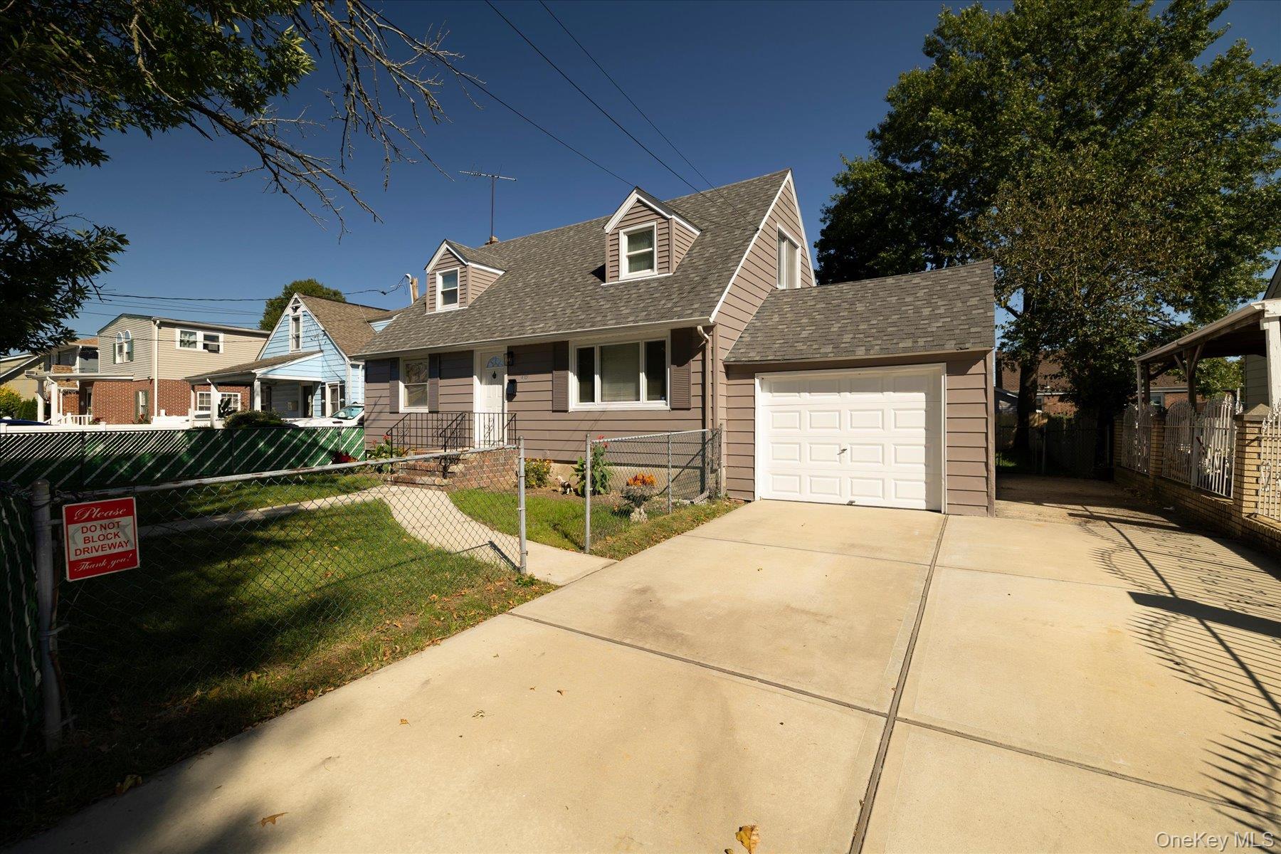 413 Greengrove Avenue – For Sale photo 4
