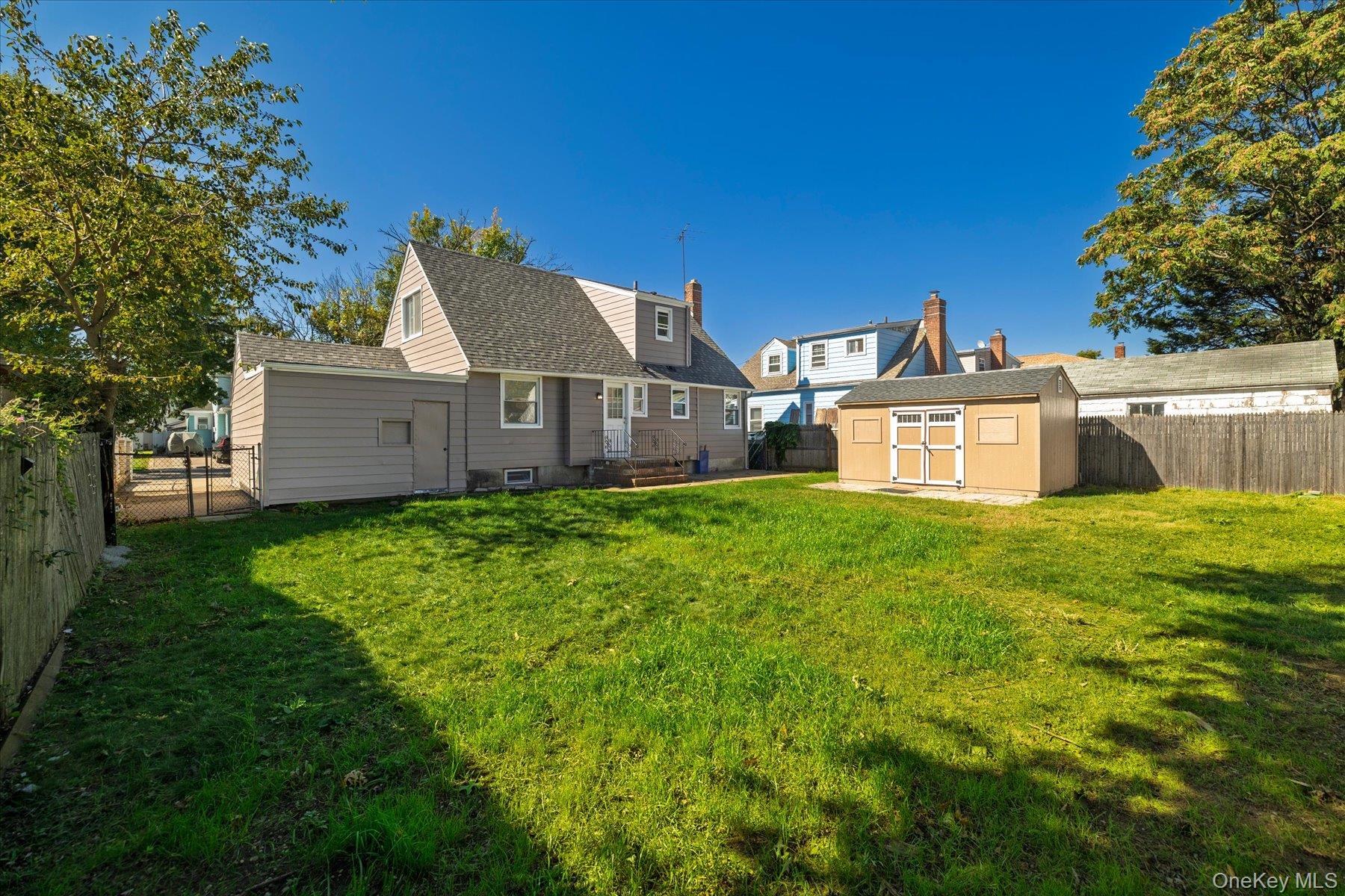 413 Greengrove Avenue – For Sale photo 6
