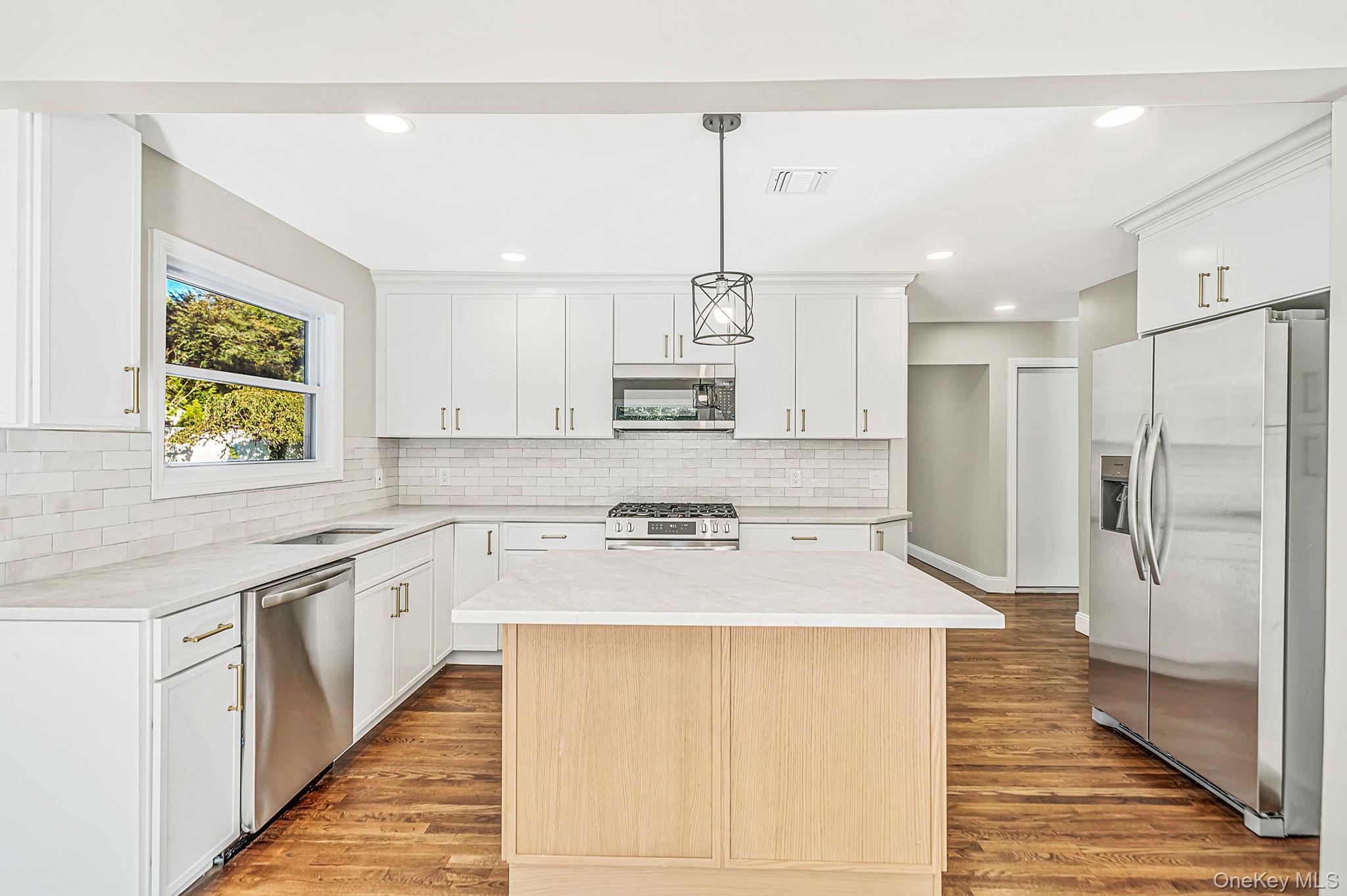 84 Empress Pines Drive – For Sale photo 9
