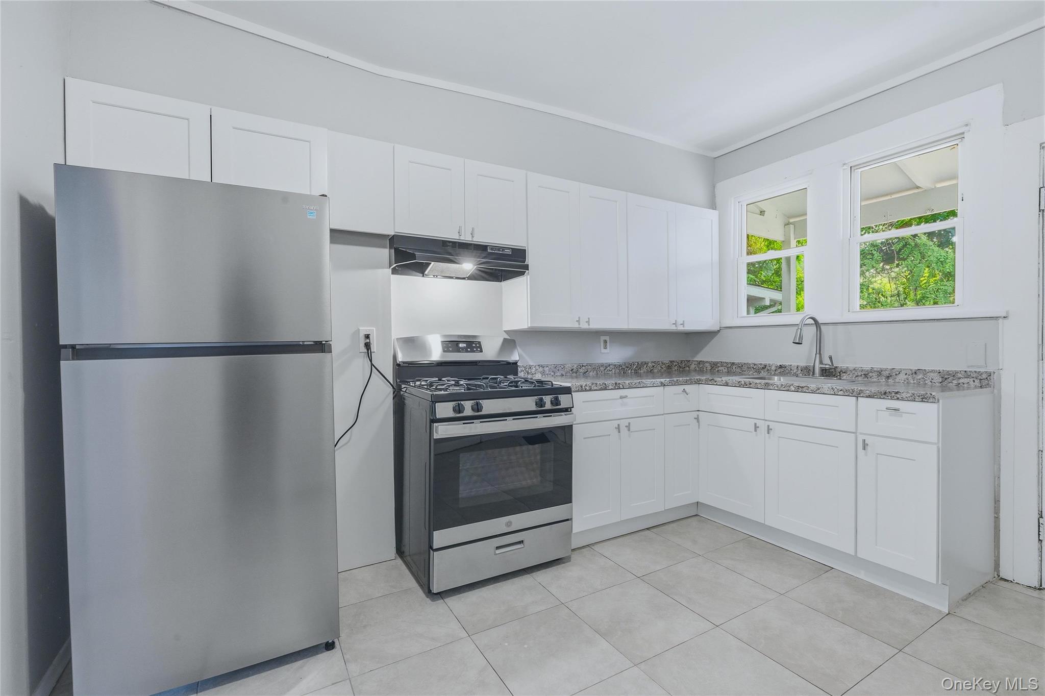 70 Van Deusen Street – For Sale photo 10