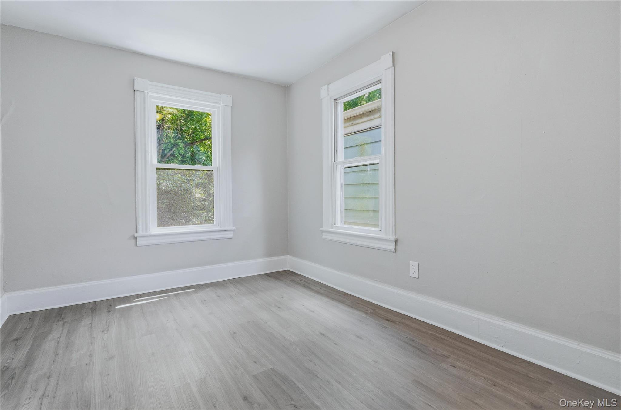 70 Van Deusen Street – For Sale photo 15