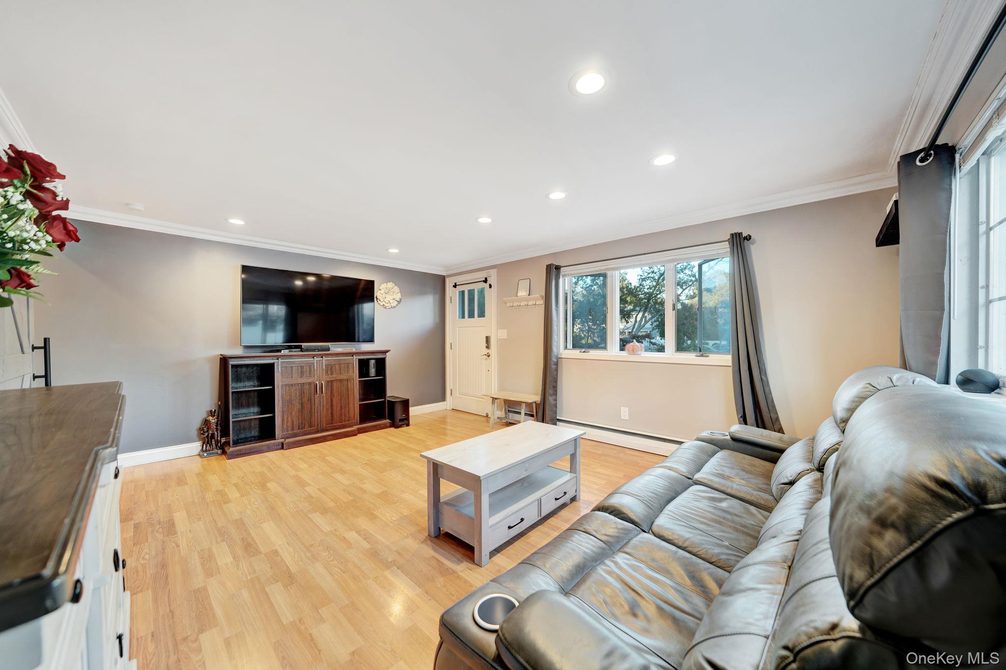 629 East Drive – For Sale photo 12