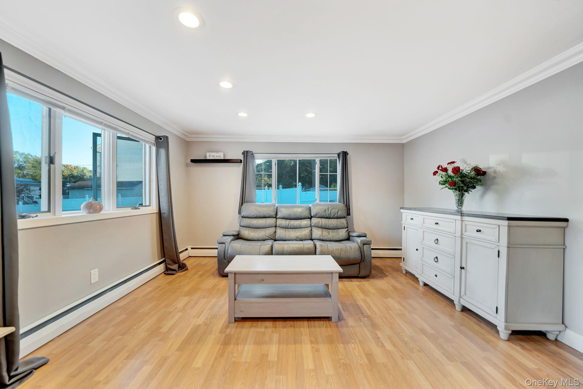 629 East Drive – For Sale photo 10