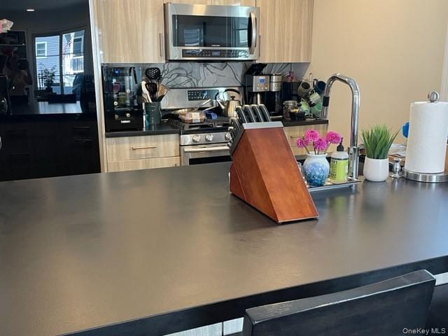 69 Rochester Avenue – For Rent photo 10