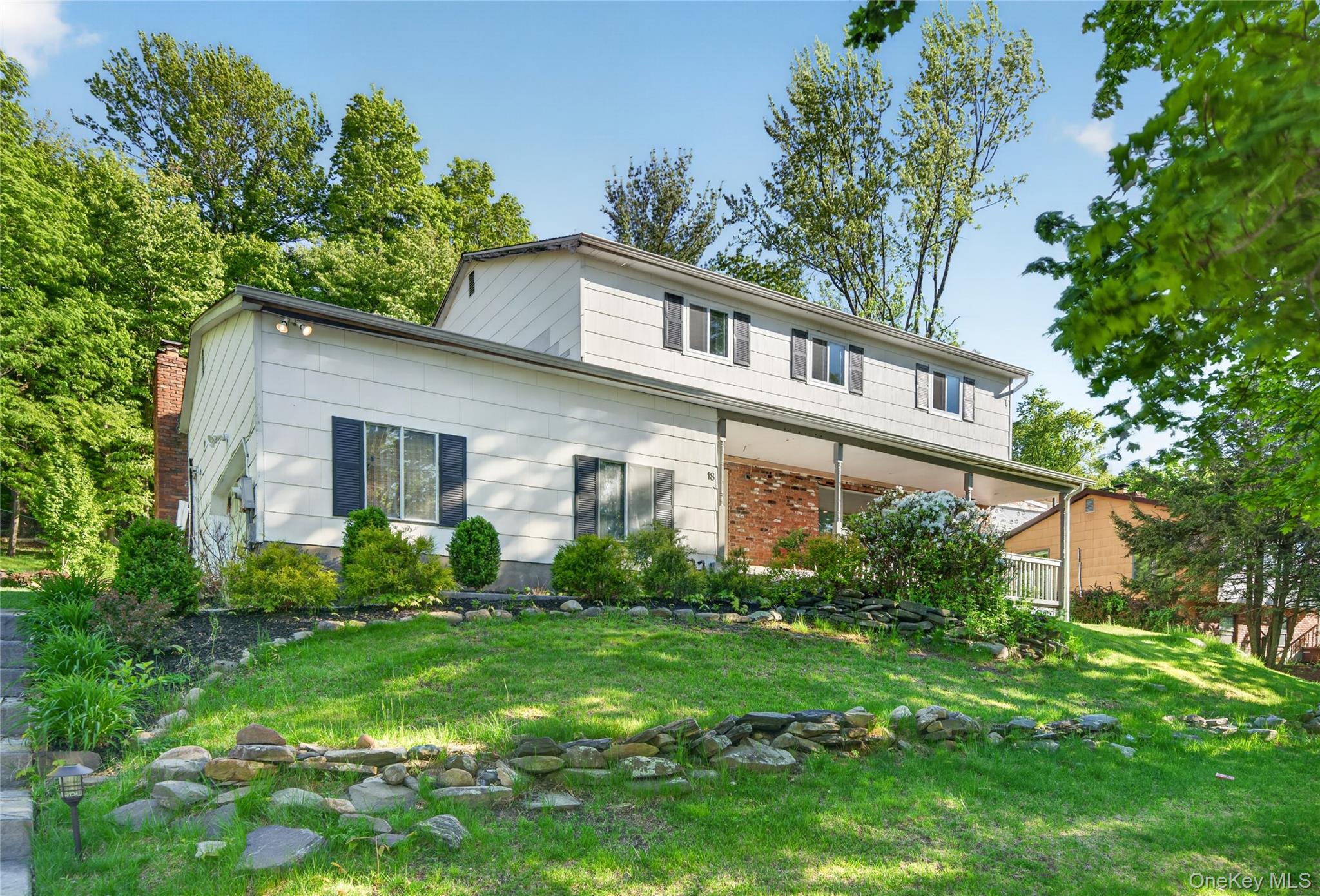 18 Arlington Drive – For Sale
