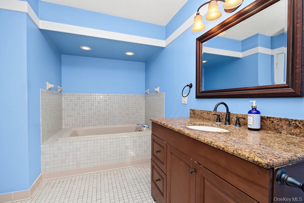 364 Heritage Hills, Unit A photo 14