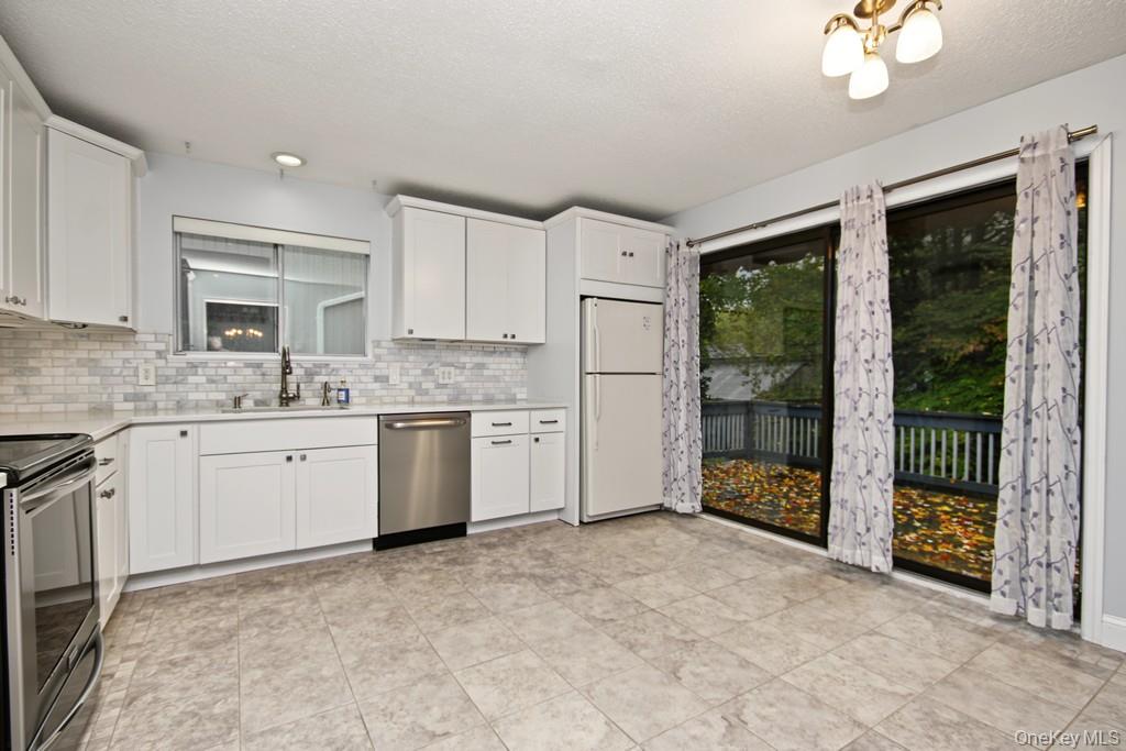 364 Heritage Hills, Unit A photo 3