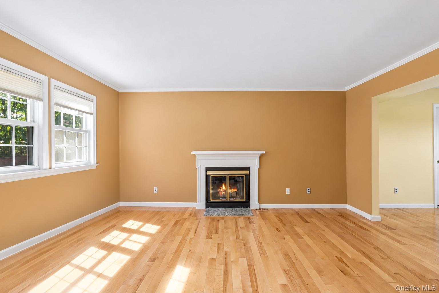 24 Huntington Commons – For Sale photo 3