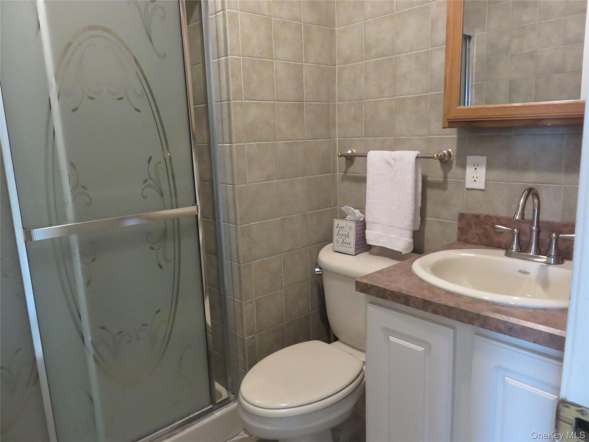 22 Edward Street – For Rent photo 11