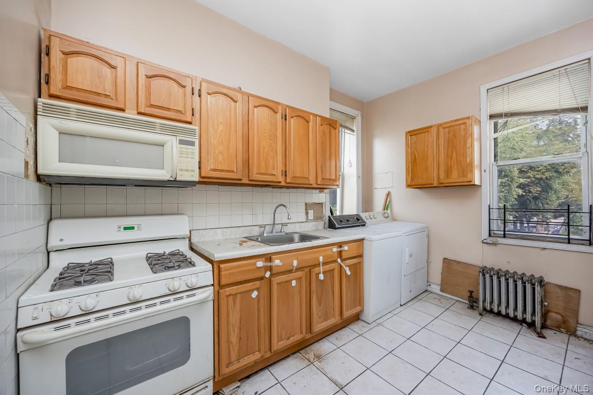 2693 Fulton Street – For Sale photo 16