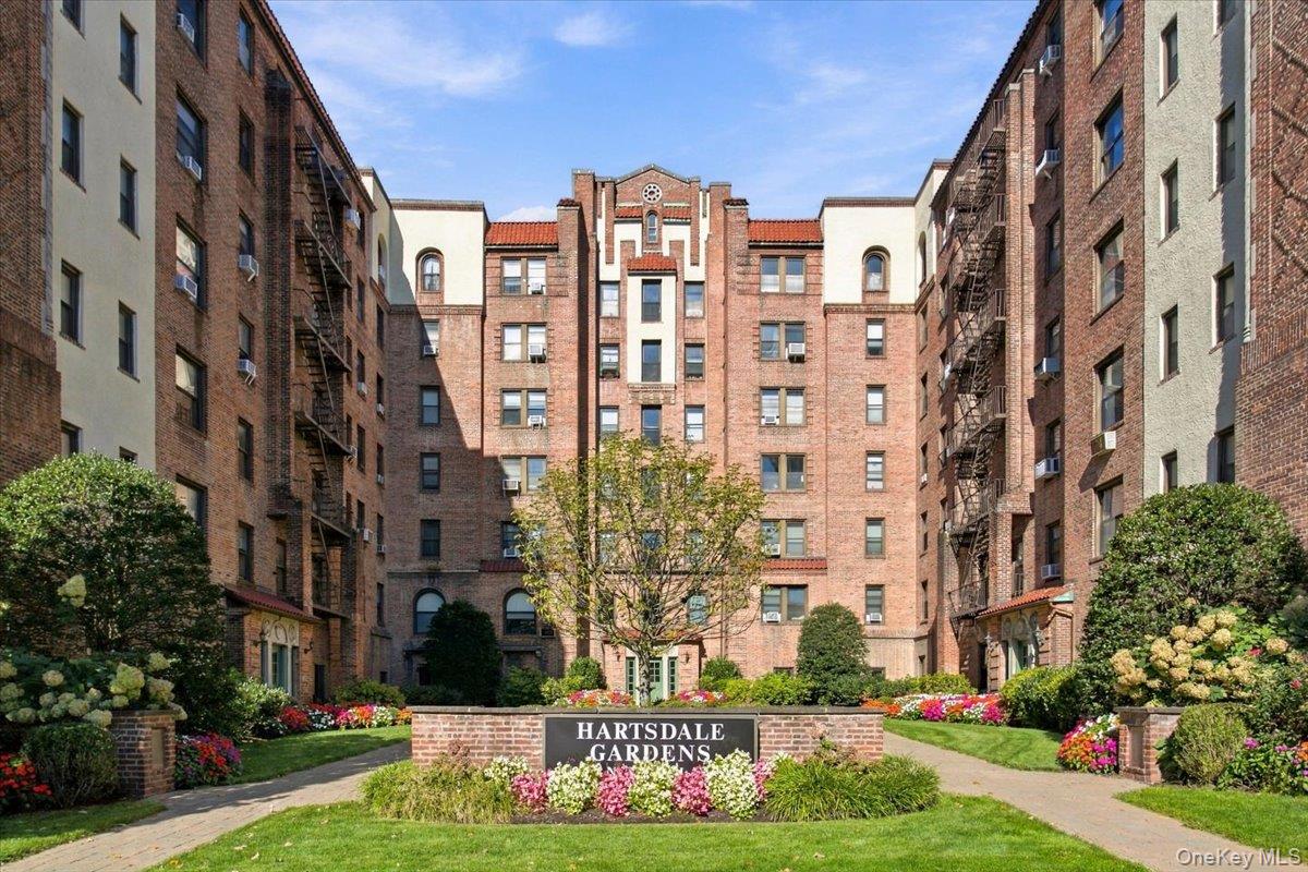 27 N Central Avenue, Unit 5D