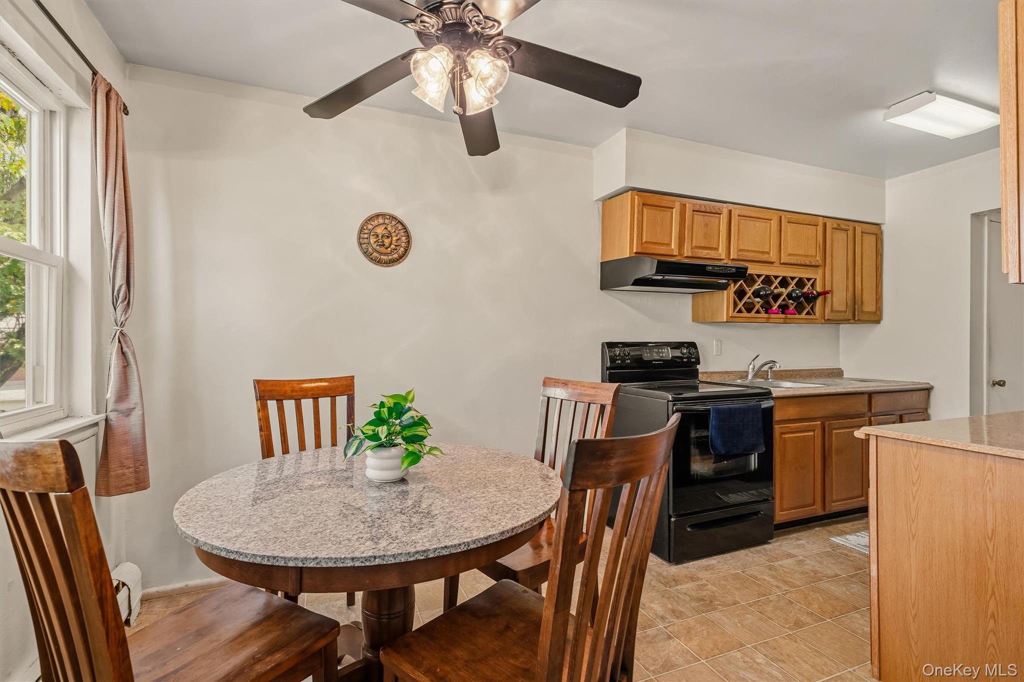 50 Cromwell Terrace, Unit 6 photo 9