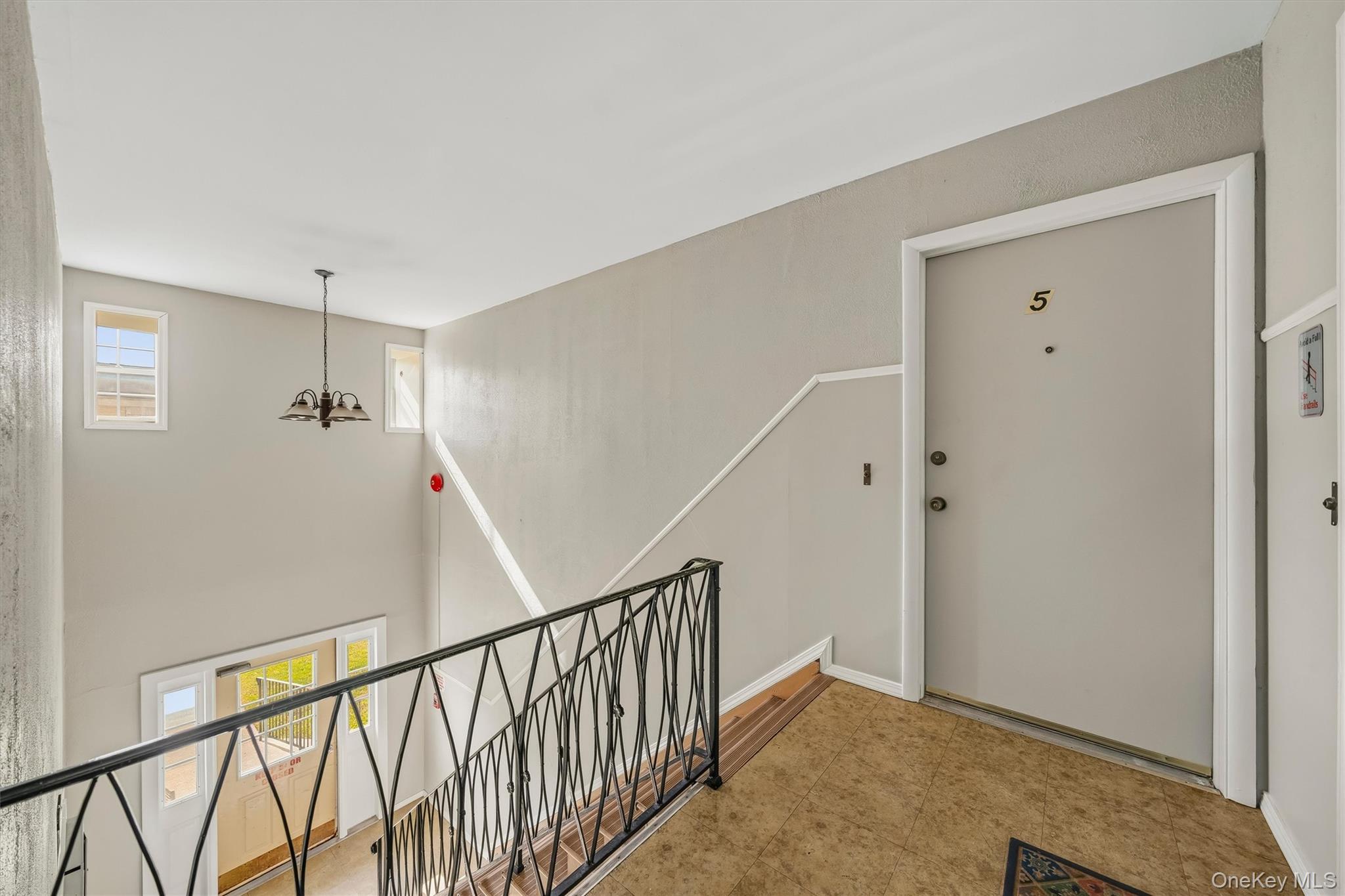 50 Cromwell Terrace, Unit 6 photo 22
