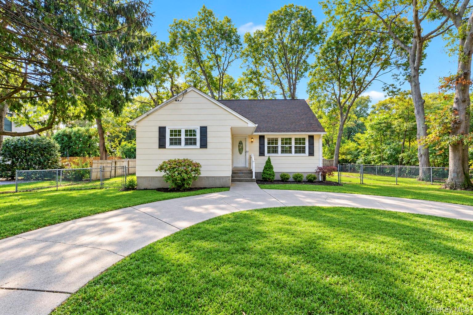 124 Officials Avenue – For Sale photo 5