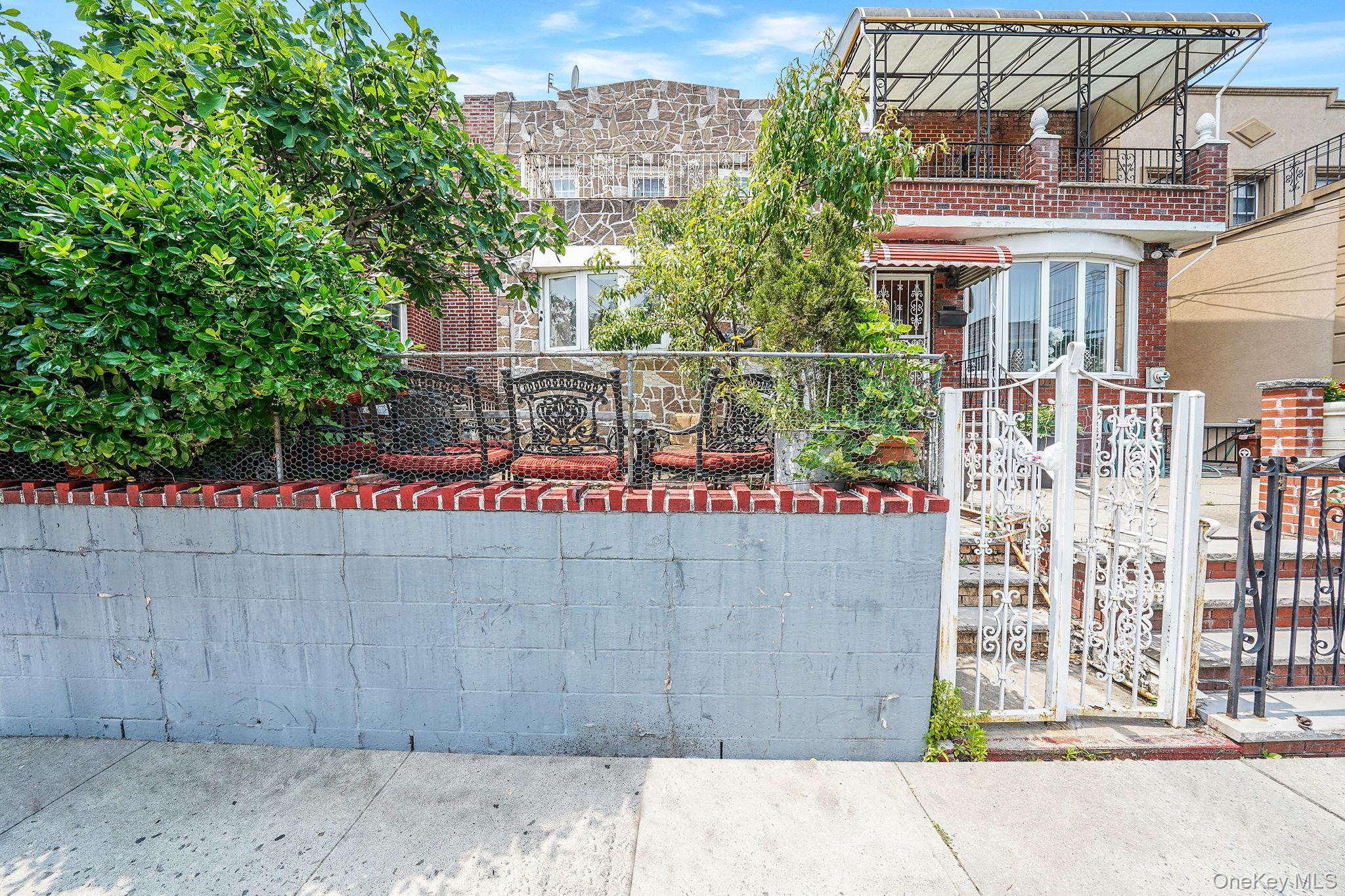2168 37th Street – For Sale