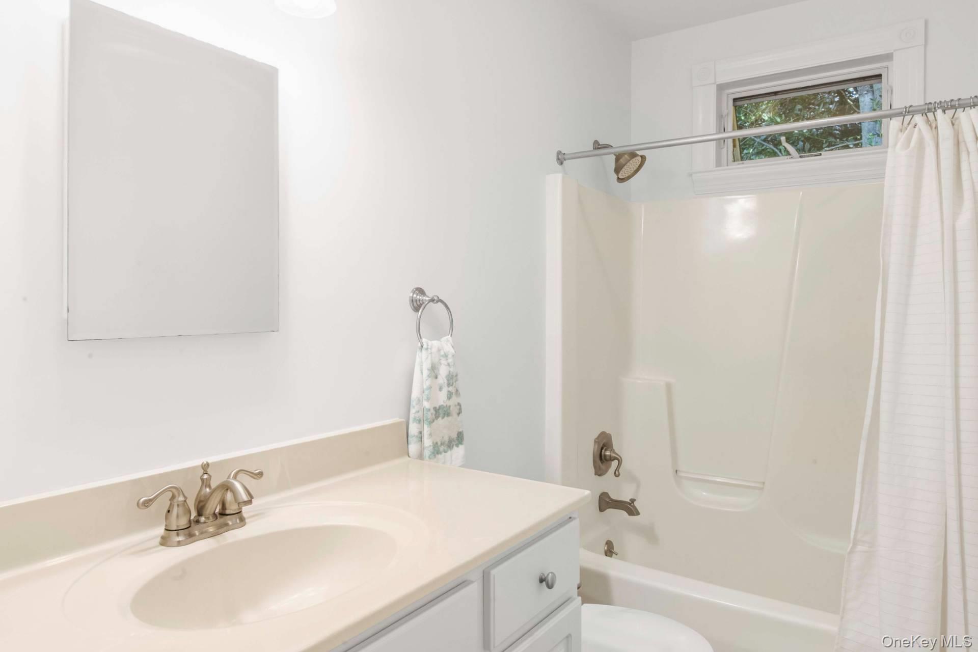 235 Norfolk Drive – For Sale photo 11