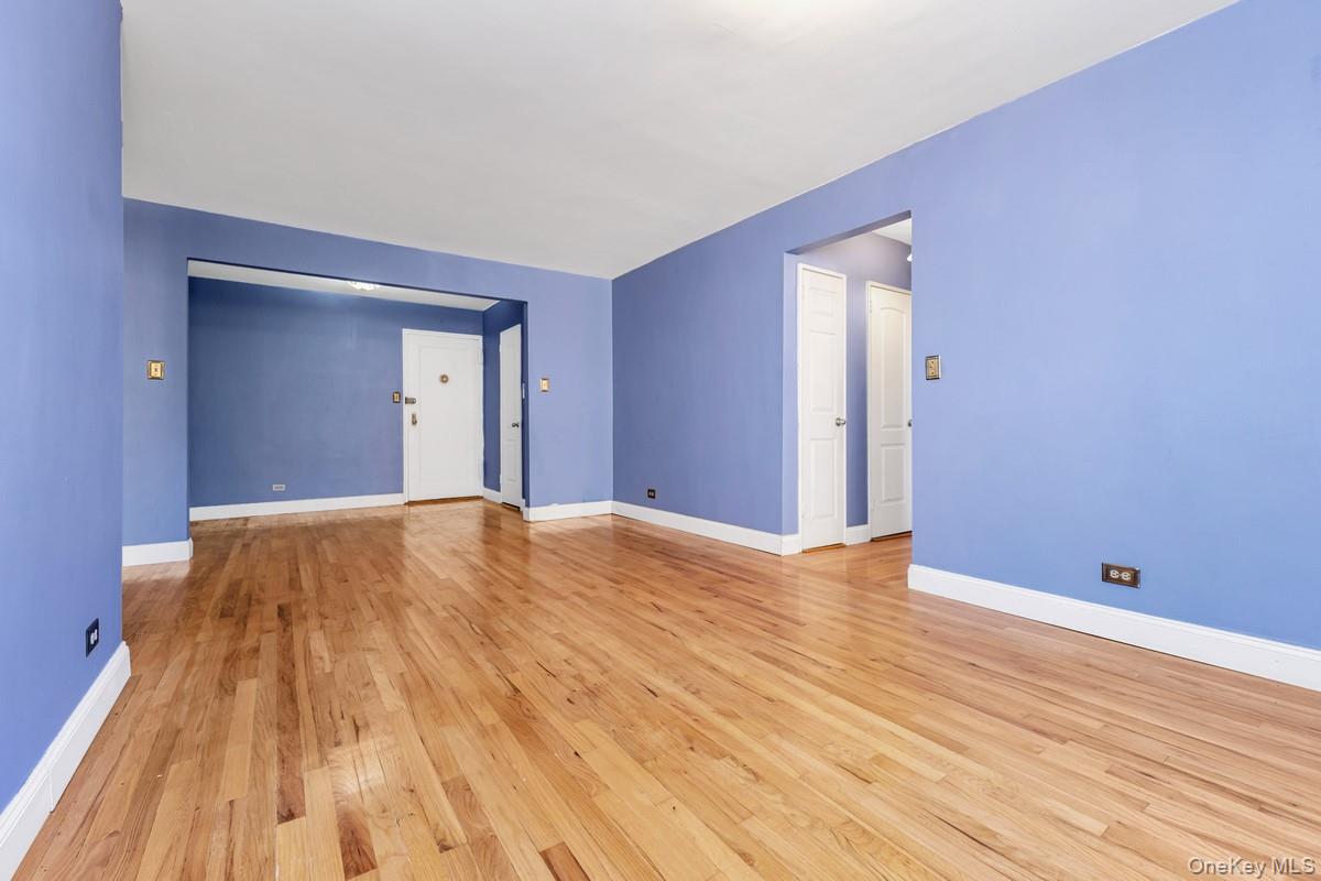 140-21 Burden Crescent, Unit 306 photo 6