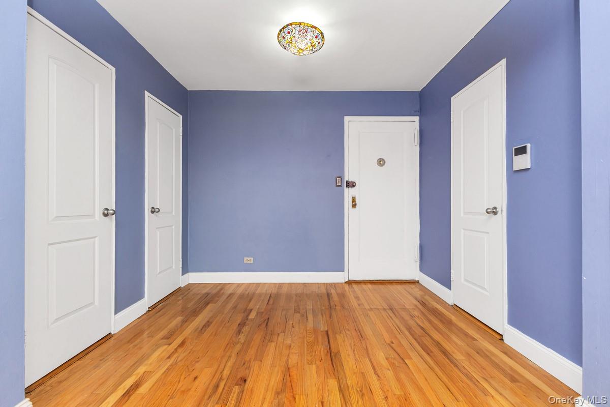 140-21 Burden Crescent, Unit 306 photo 2