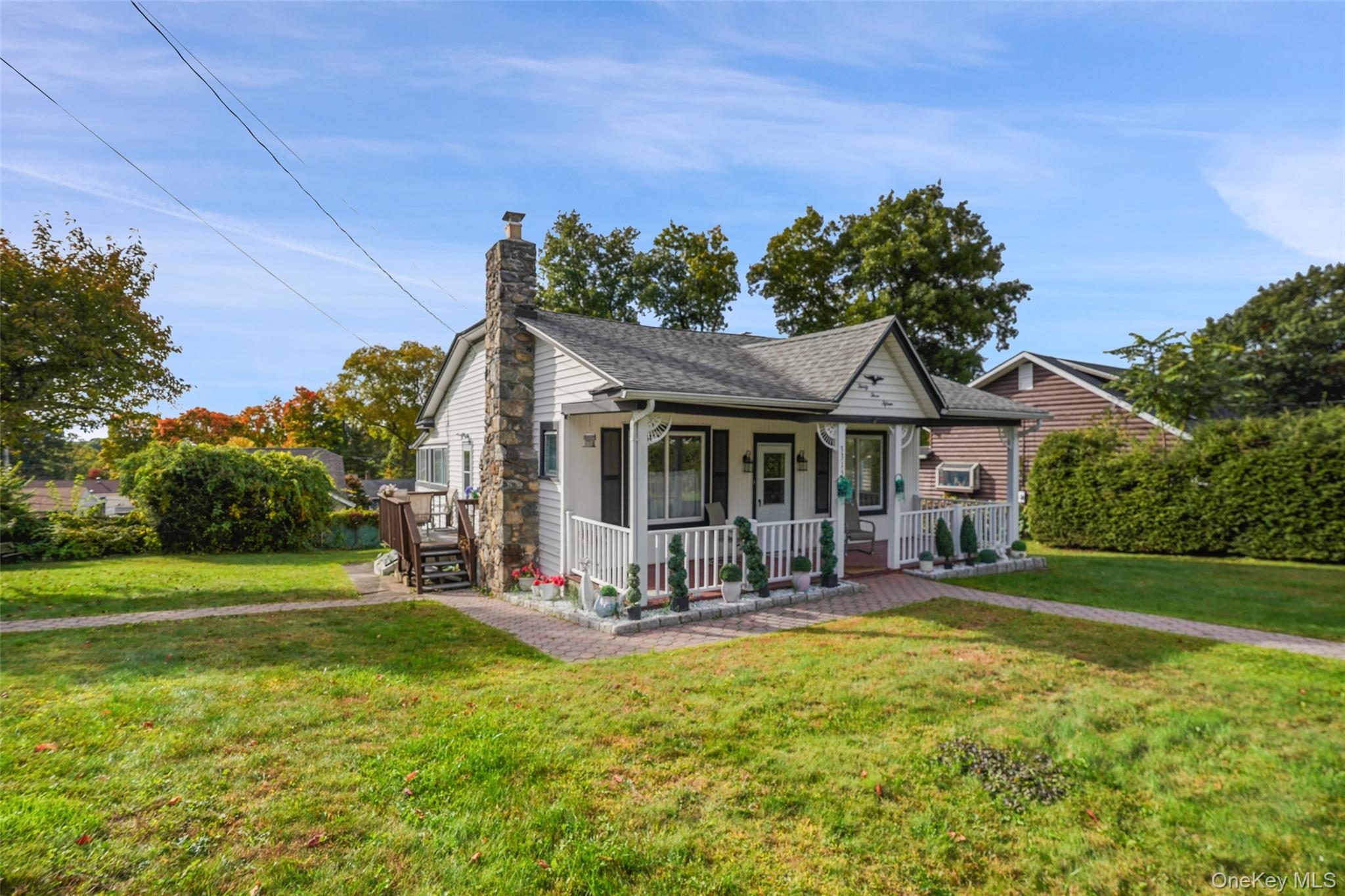 3315 Lookout Street – For Sale photo 2