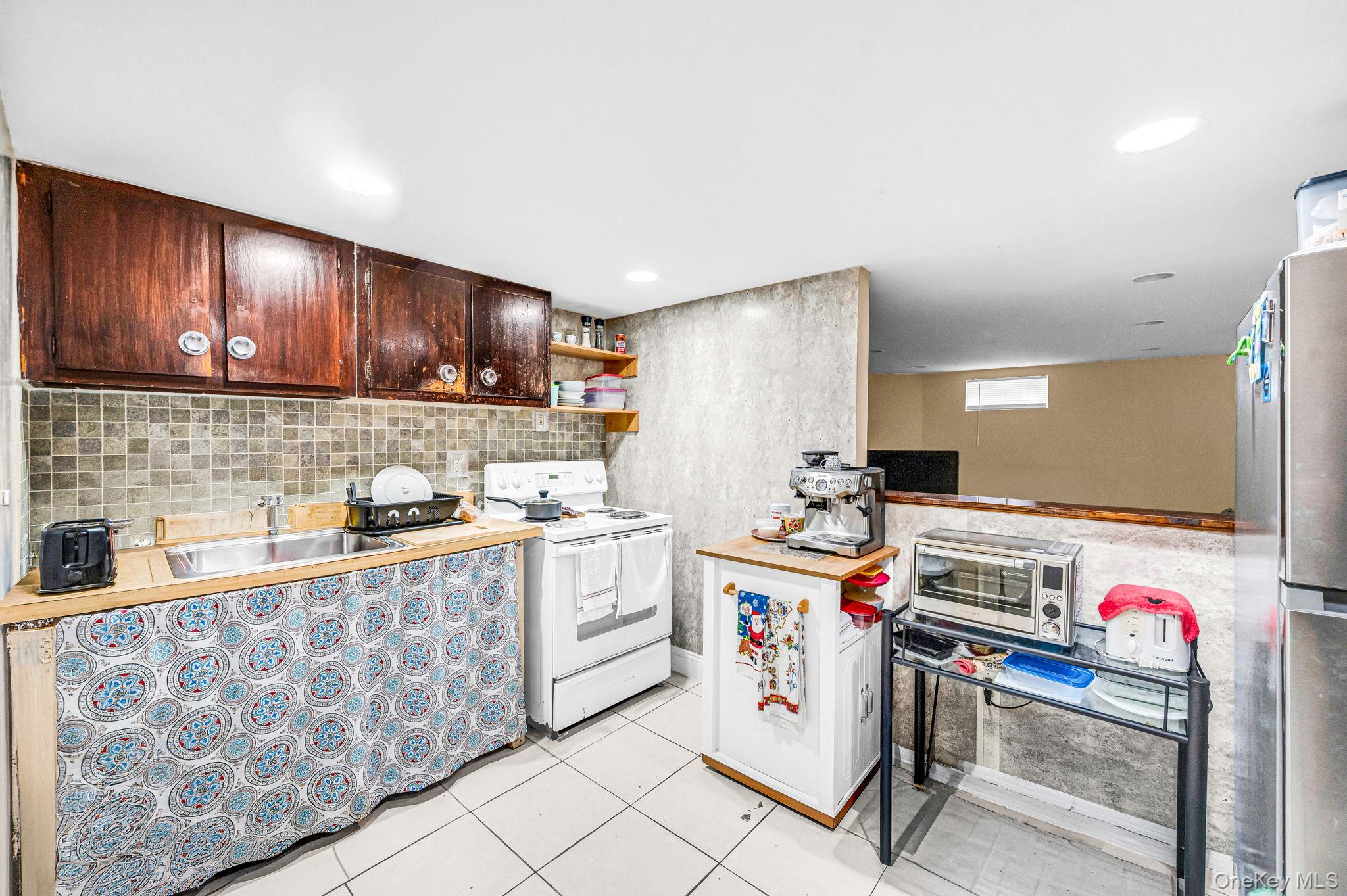 96 Central Avenue – For Sale photo 26