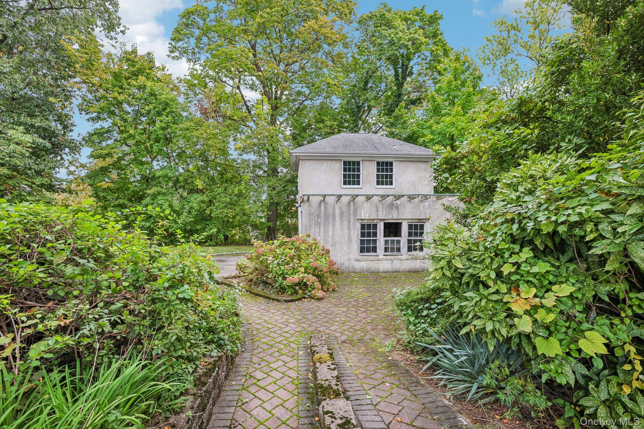 131 Esplanade – For Sale photo 47