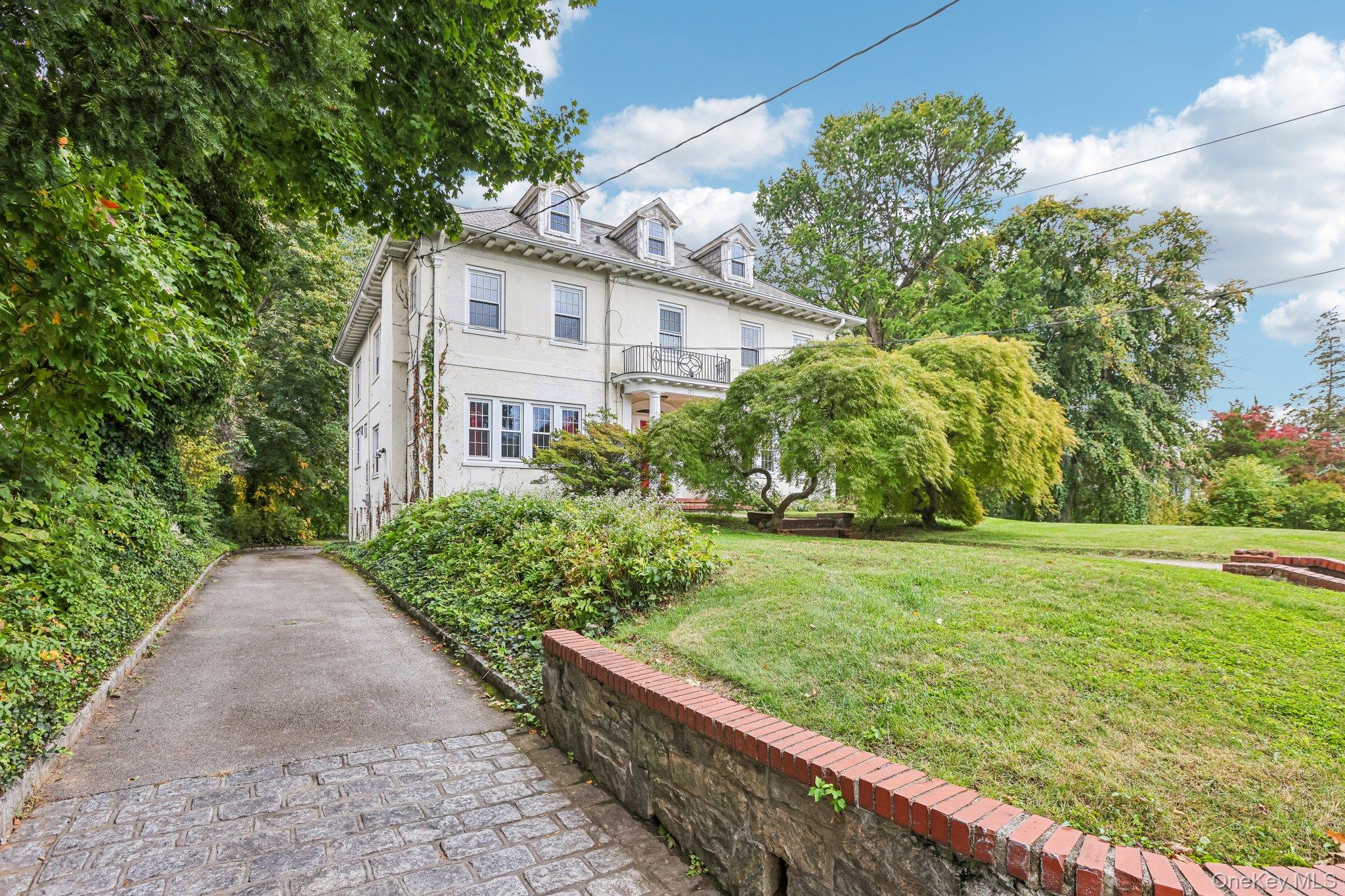 131 Esplanade – For Sale photo 3