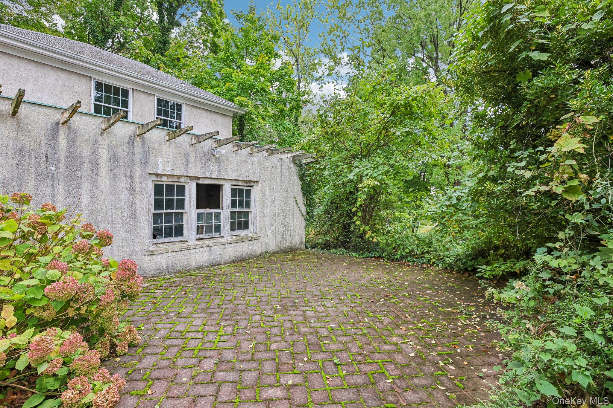 131 Esplanade – For Sale photo 48