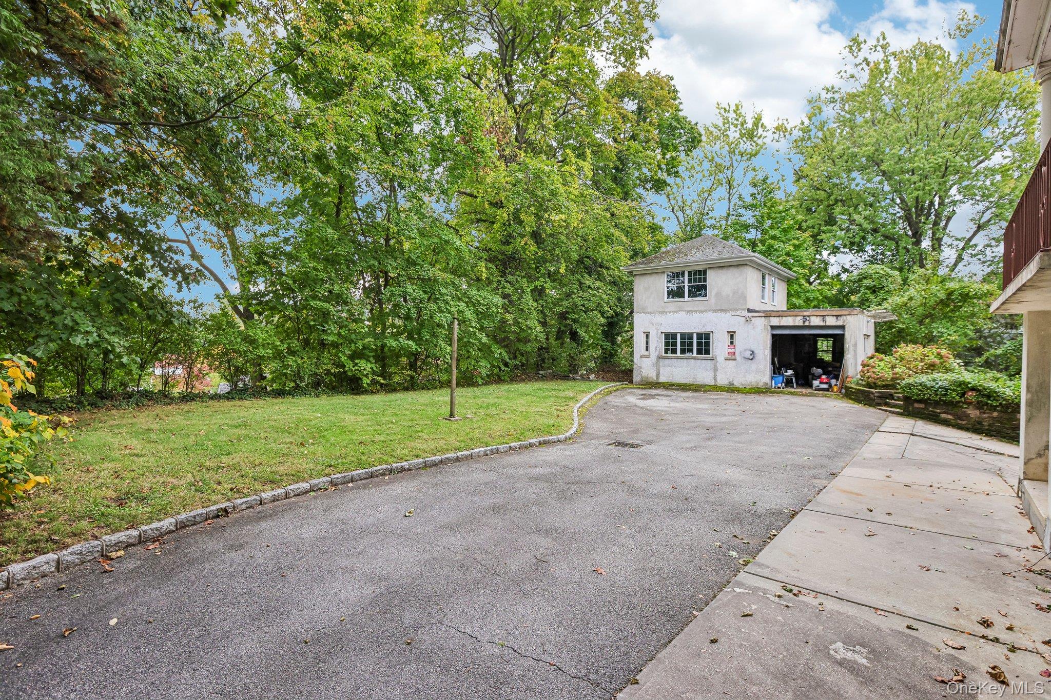 131 Esplanade – For Sale photo 45
