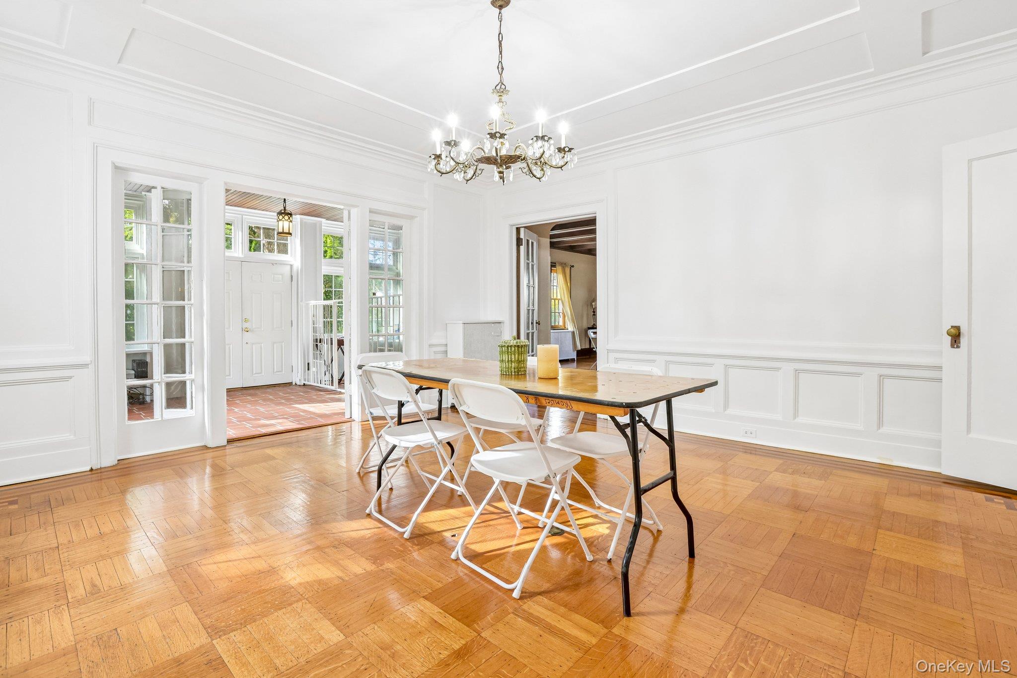131 Esplanade – For Sale photo 25