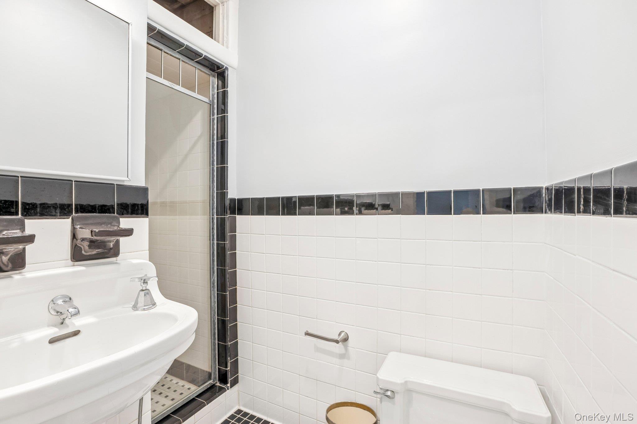 131 Esplanade – For Sale photo 20