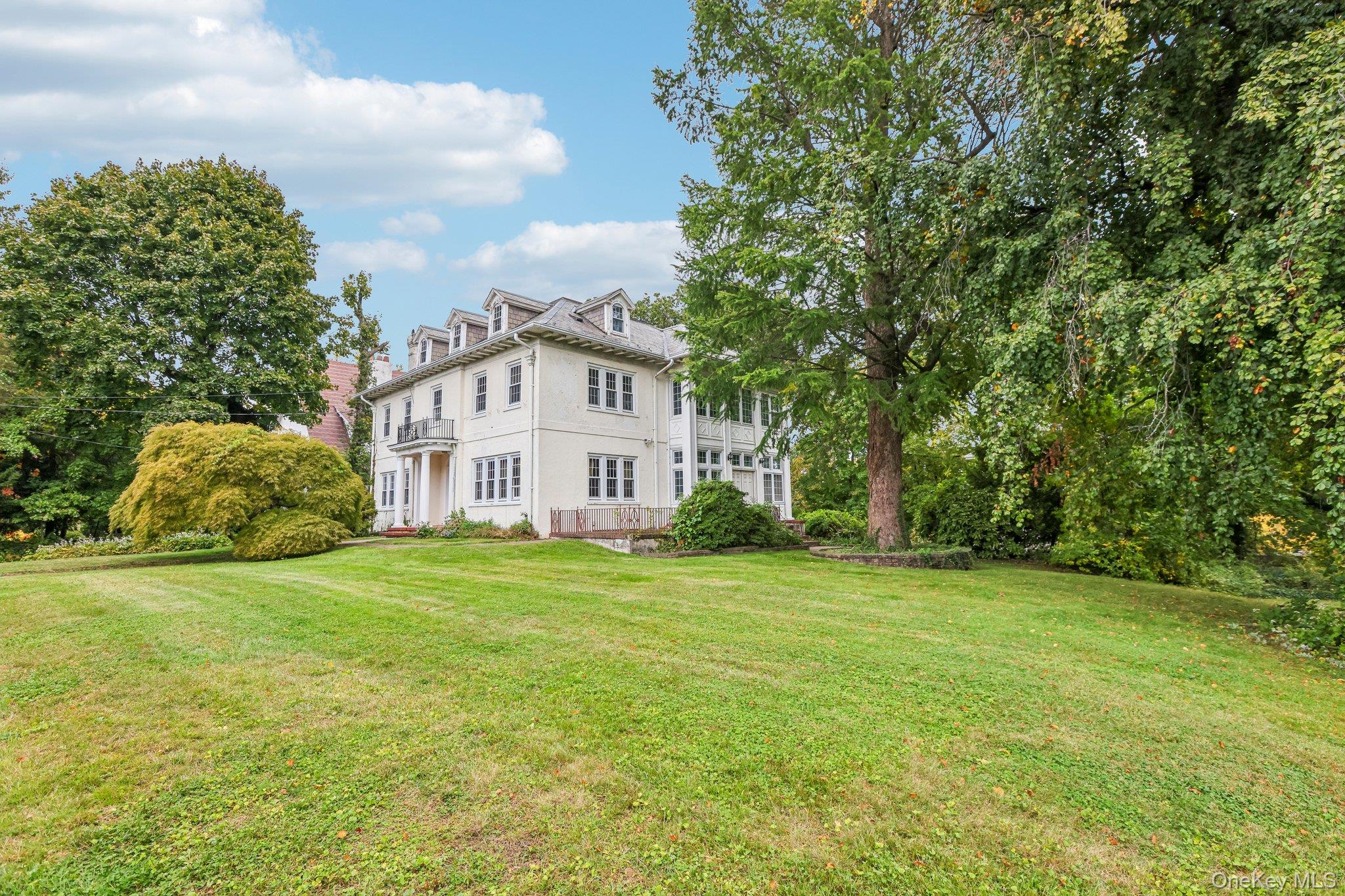 131 Esplanade – For Sale photo 2