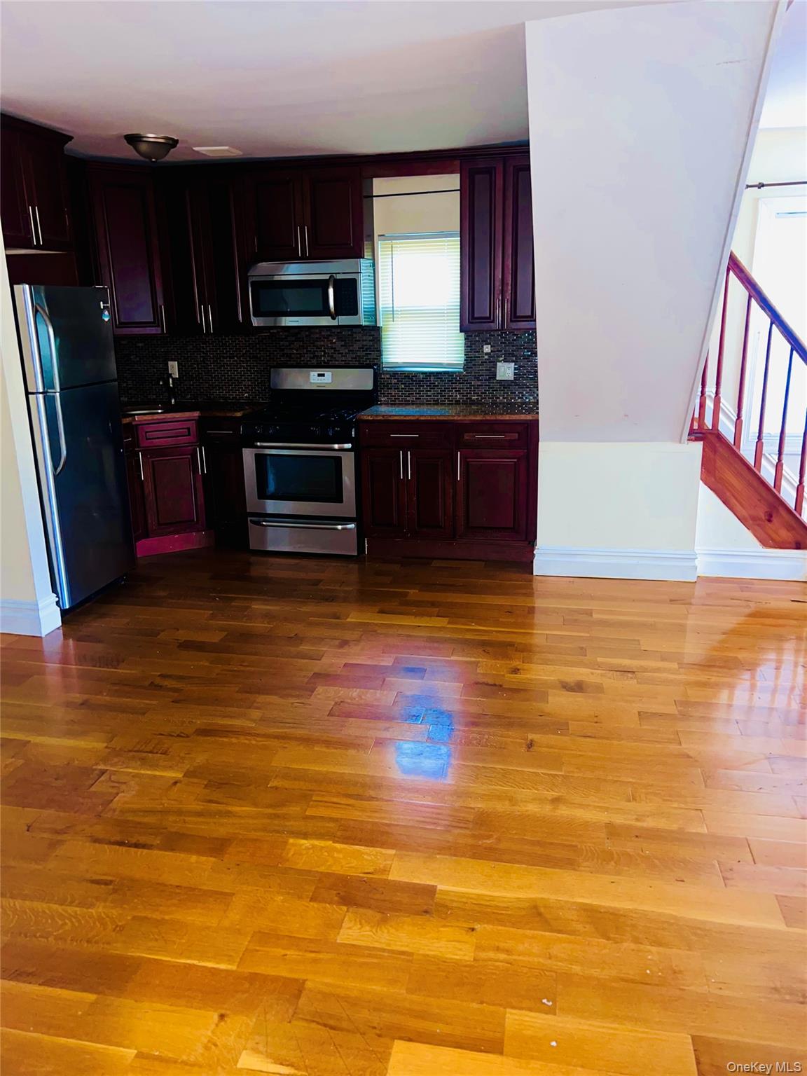 190-60 111th Avenue – For Rent photo 4