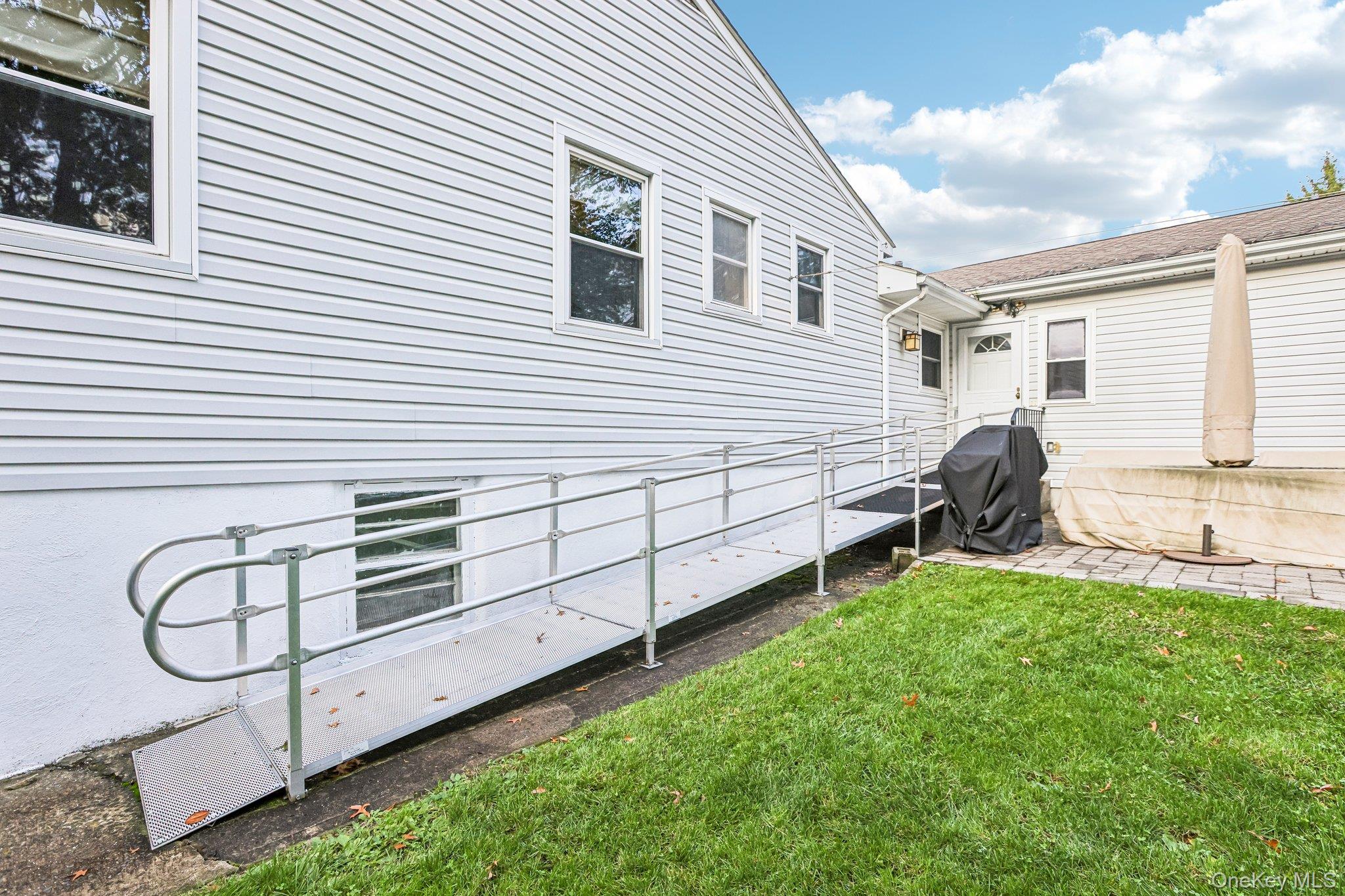 7 Albro Lane – For Sale photo 11