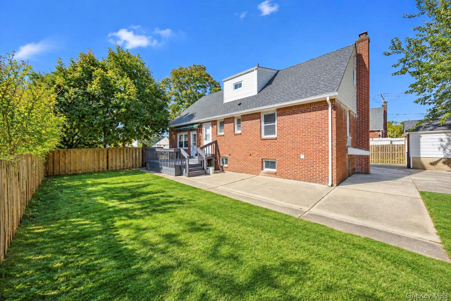 180 N 7th Street – For Sale photo 34