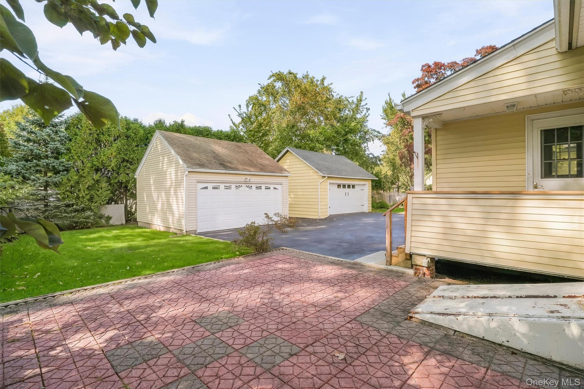 24 Seneca Road – For Sale photo 40
