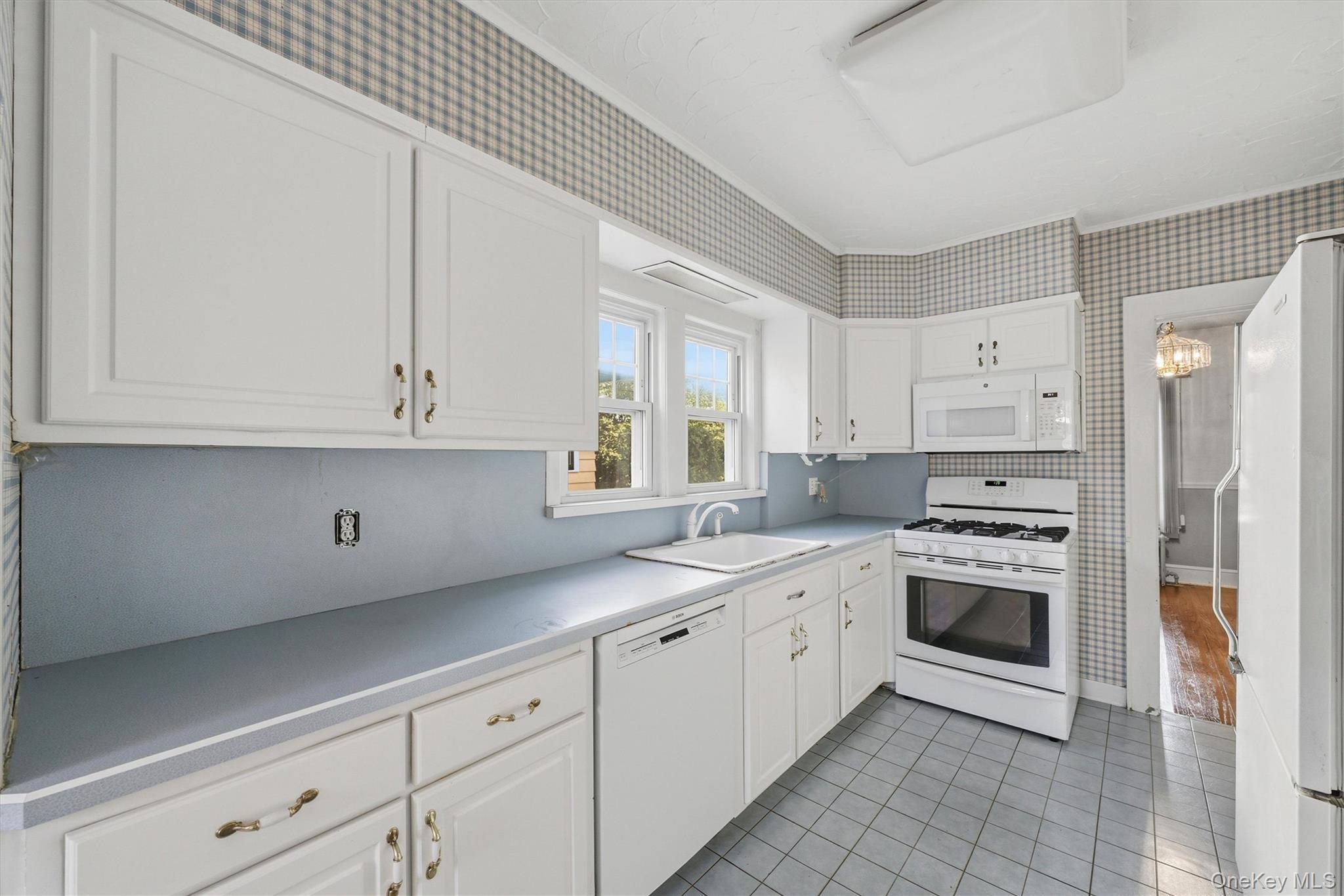 24 Seneca Road – For Sale photo 18